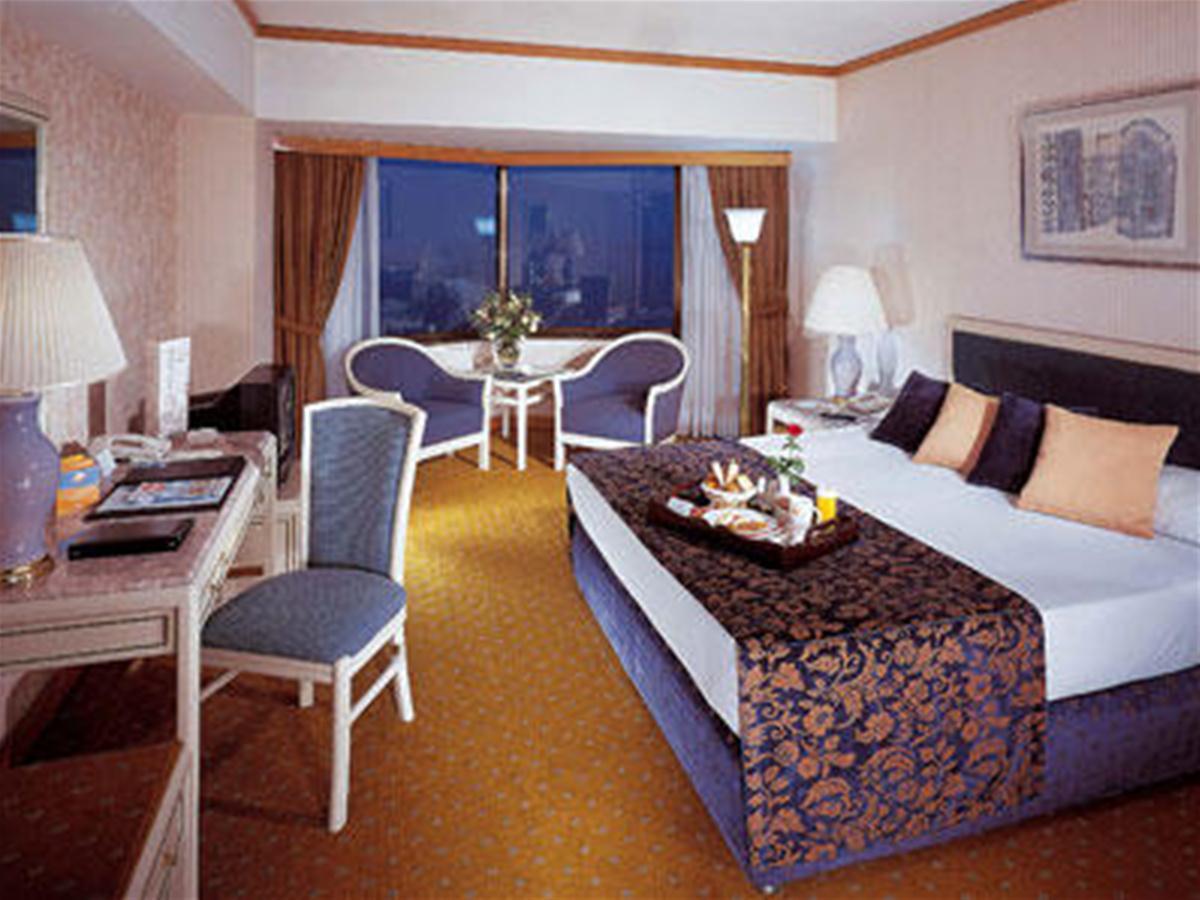 Hilton Izmir — photo 3