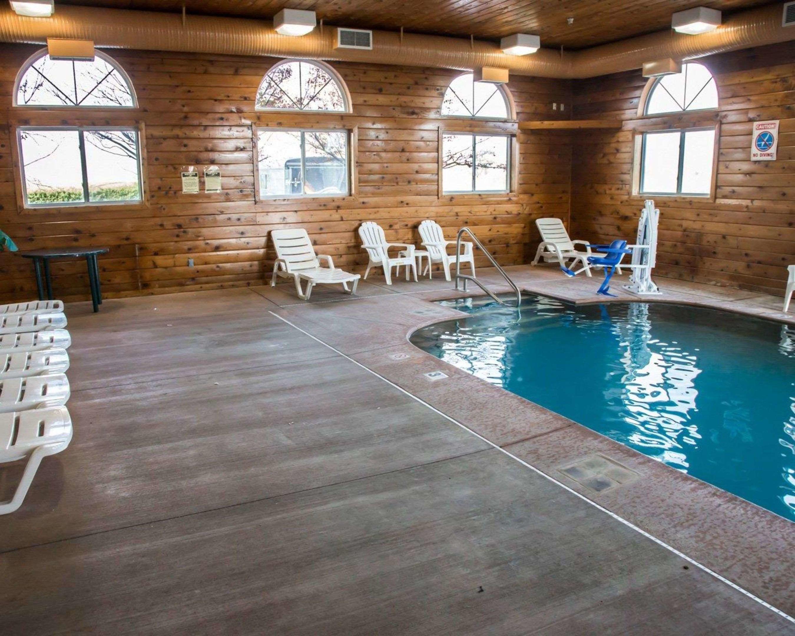 Quality Inn & Suites Loves Park — photo 5