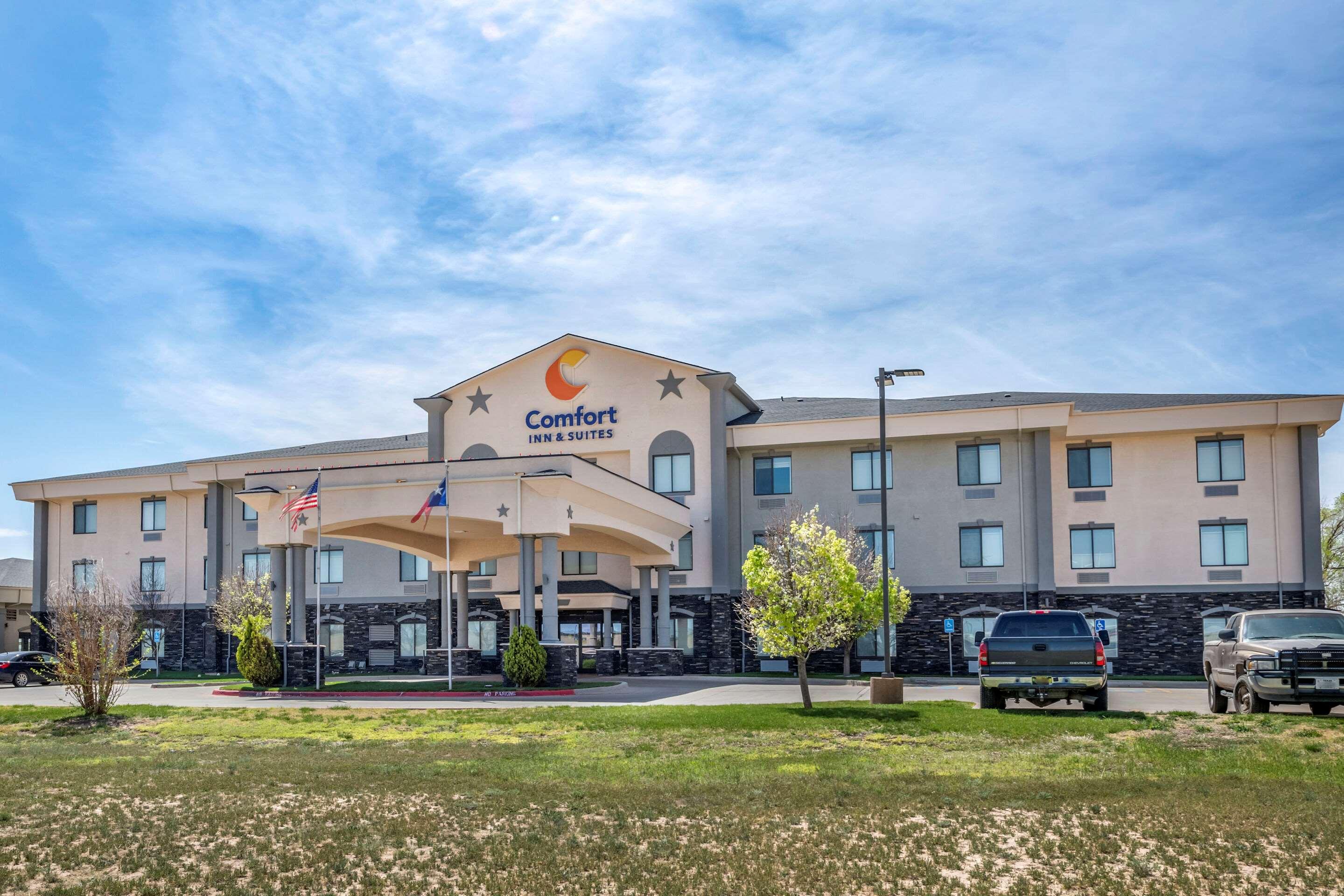 Comfort Inn & Suites — photo 3