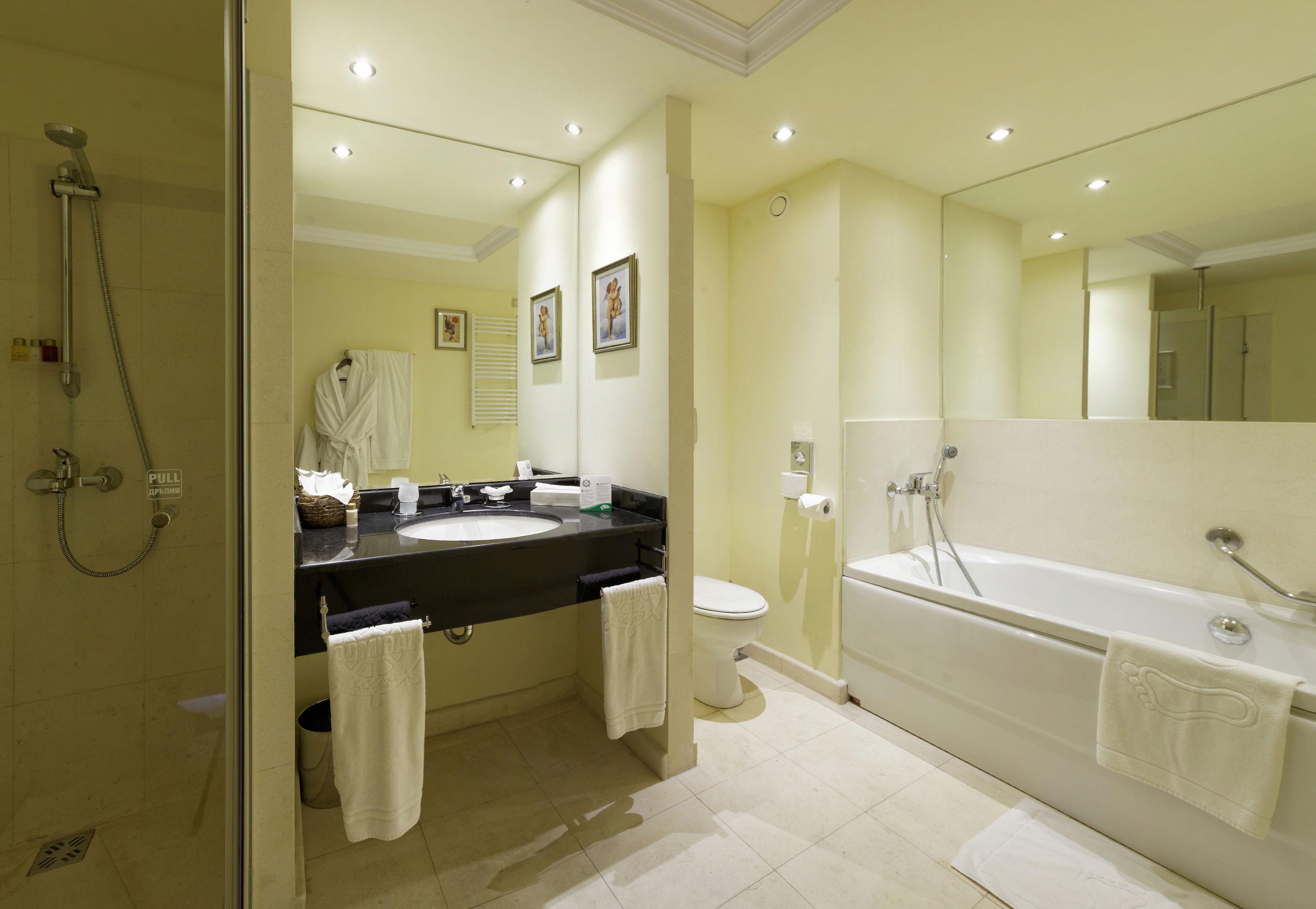Admiral Hotel — photo 4