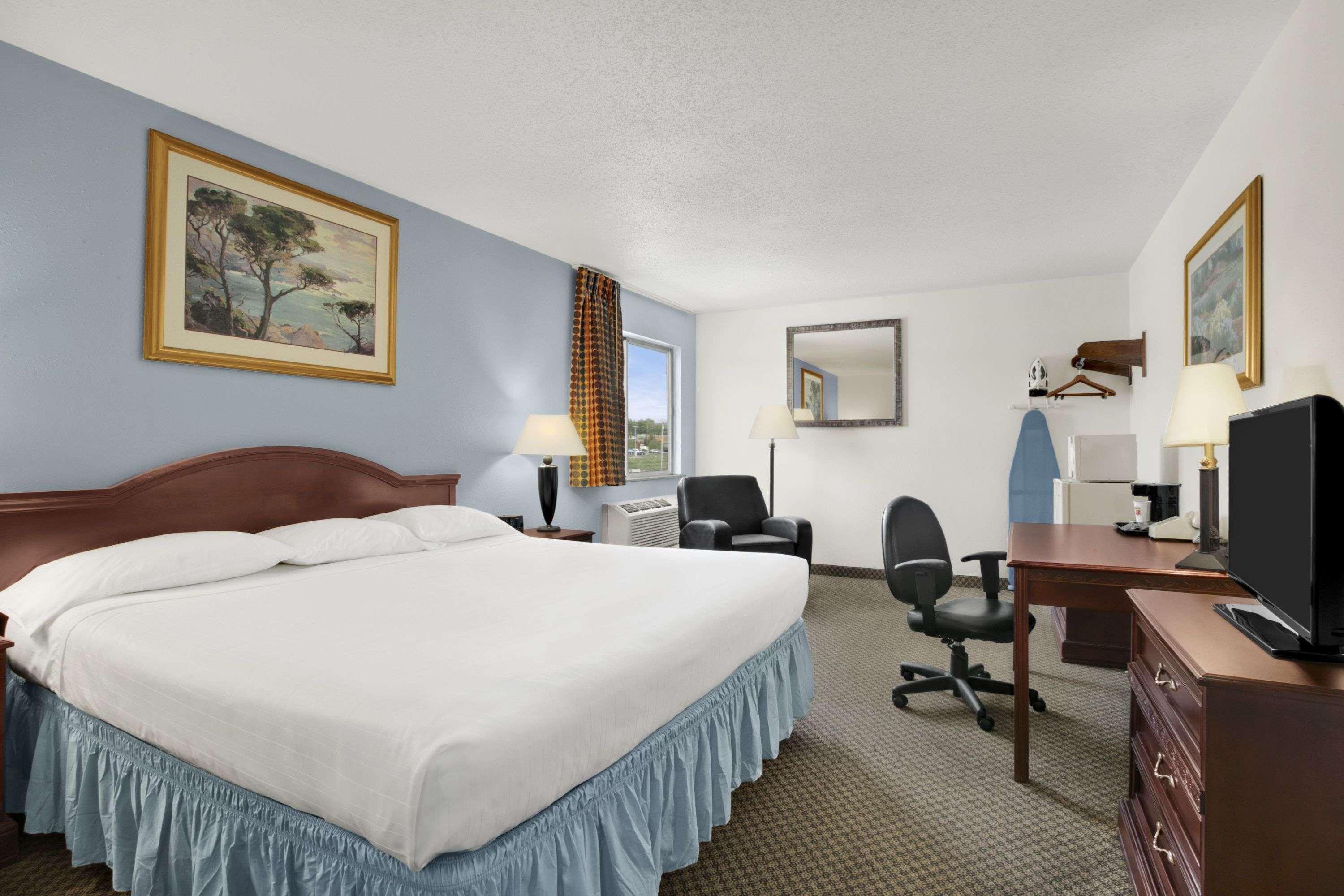 Super 8 by Wyndham Washington — photo 5