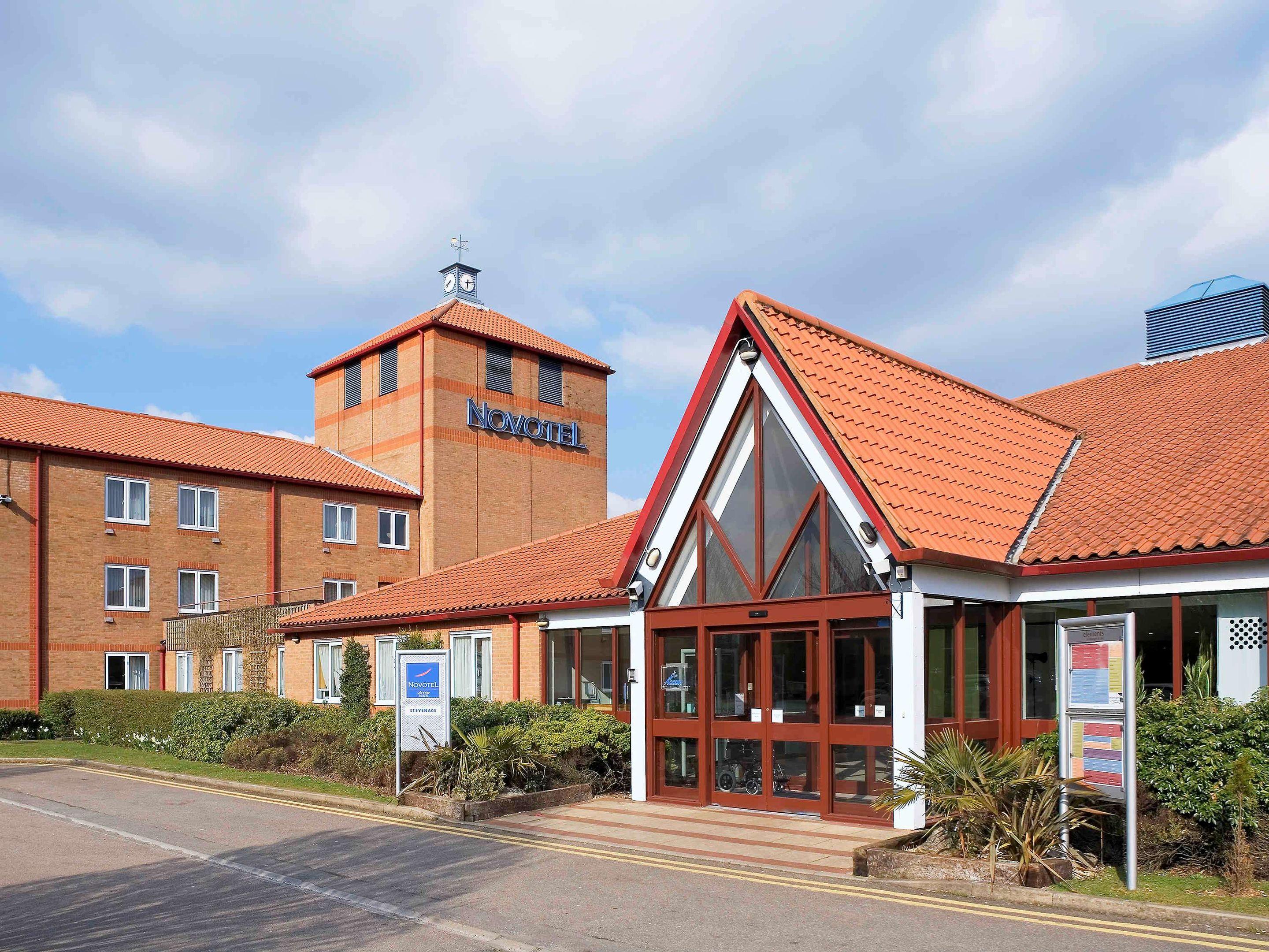 Novotel Stevenage — photo 1