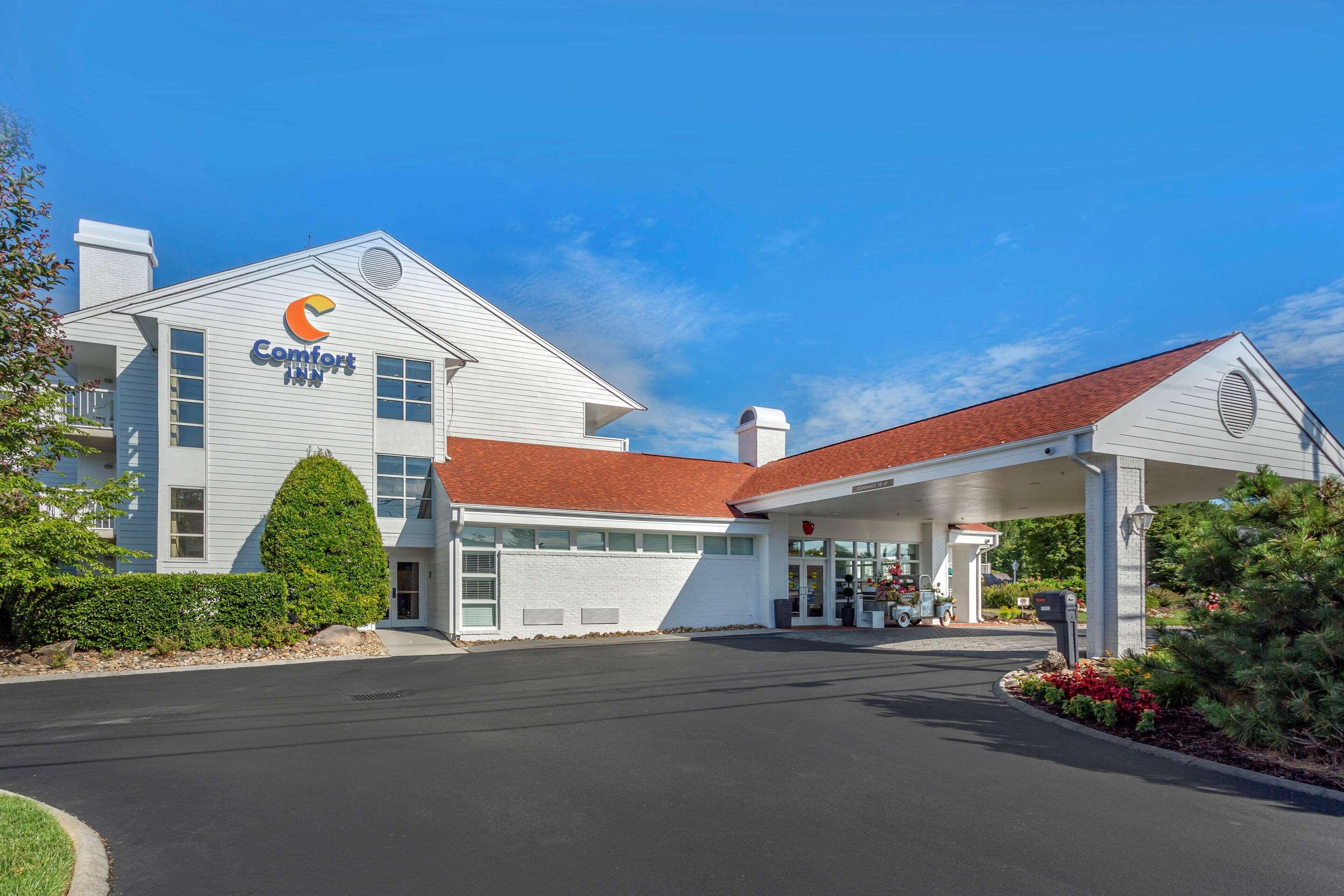 Comfort Inn Apple Valley — photo 3