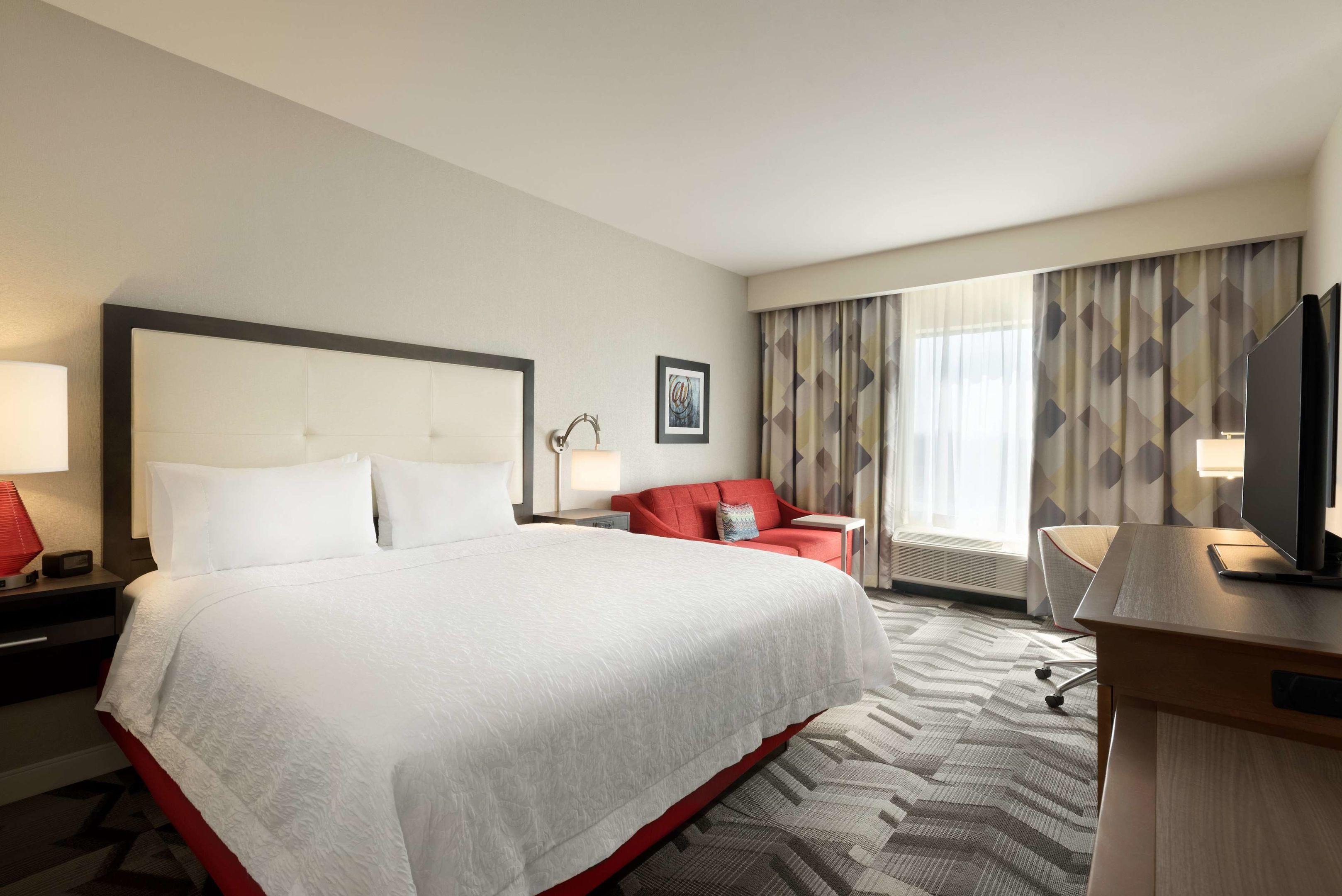 Hampton Inn Spring Hill — photo 4