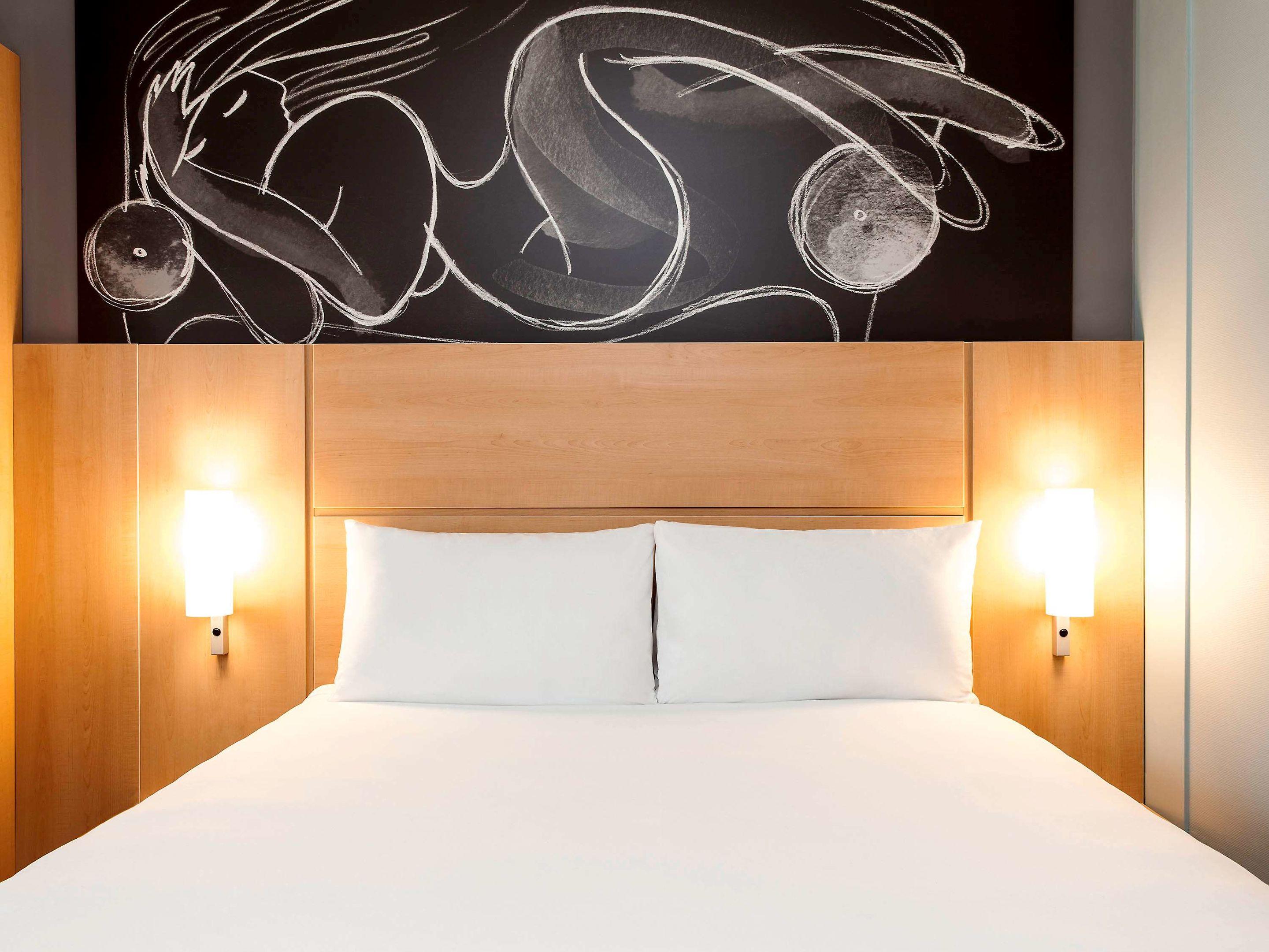 ibis Edinburgh Centre South Bridge - Royal Mile — photo 4