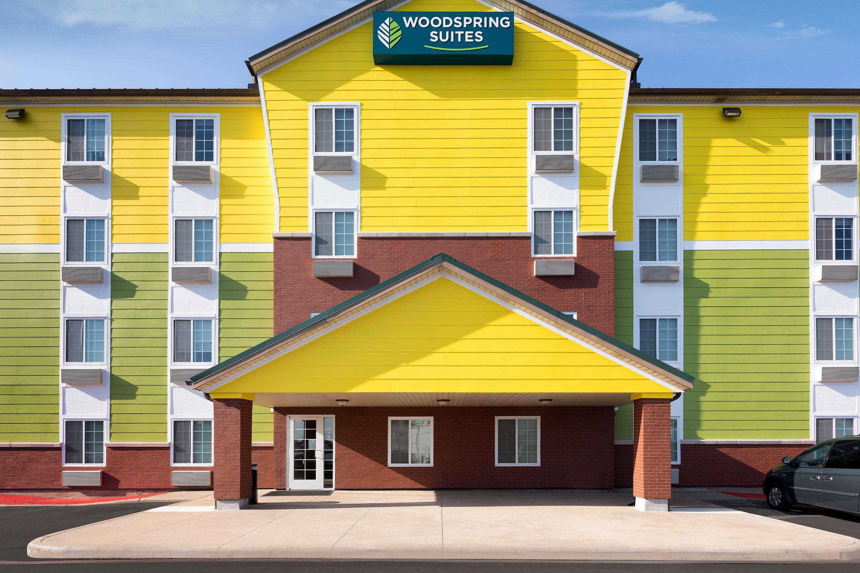 WoodSpring Suites Tyler — photo 4