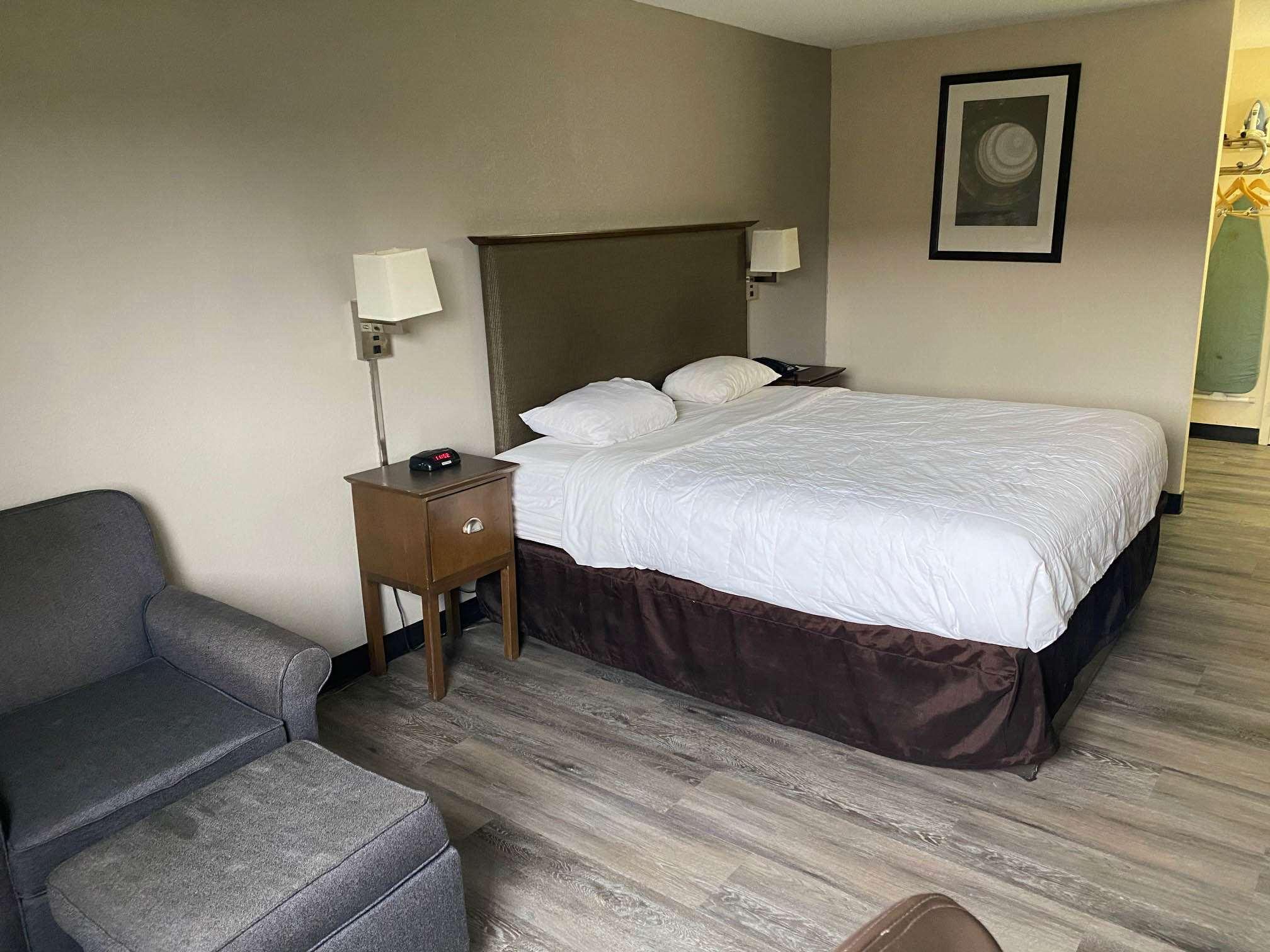 Motel 6 Rochester Airport — photo 3