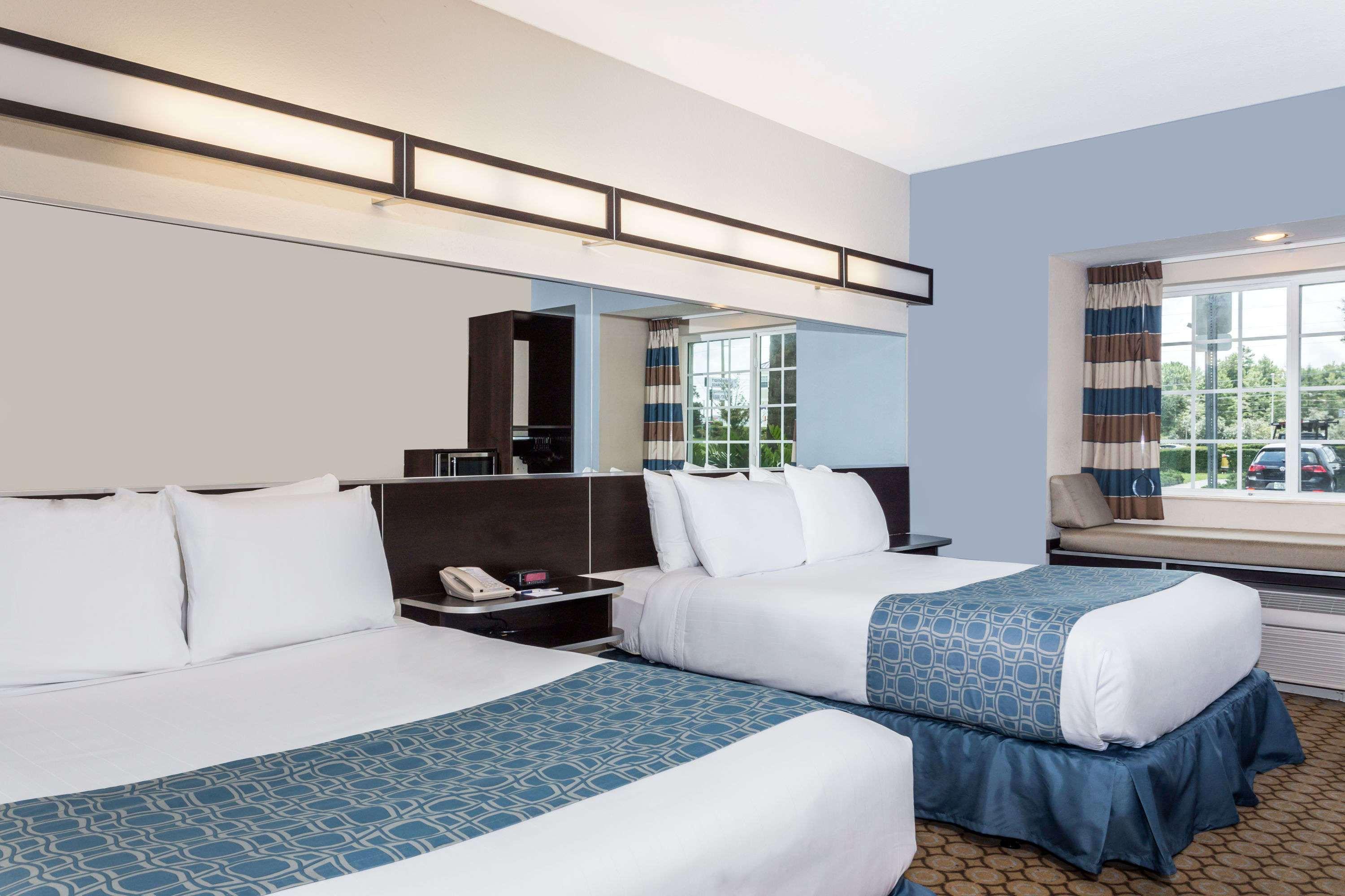 Microtel Inn & Suites Spring Hill/Weeki Wachee — photo 5