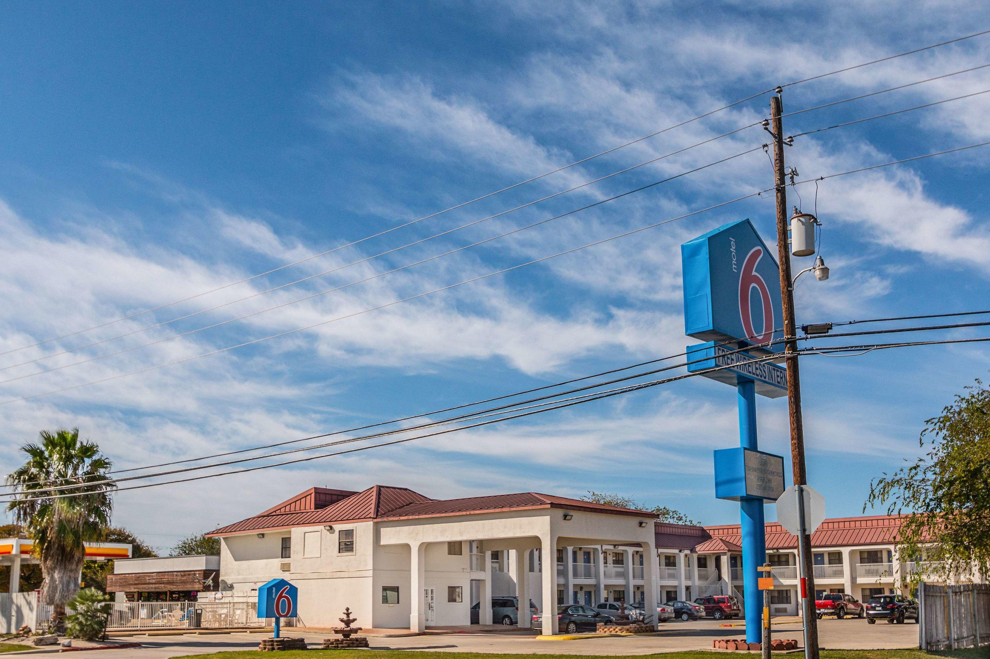 Motel 6 San Marcos, TX - North — photo 5