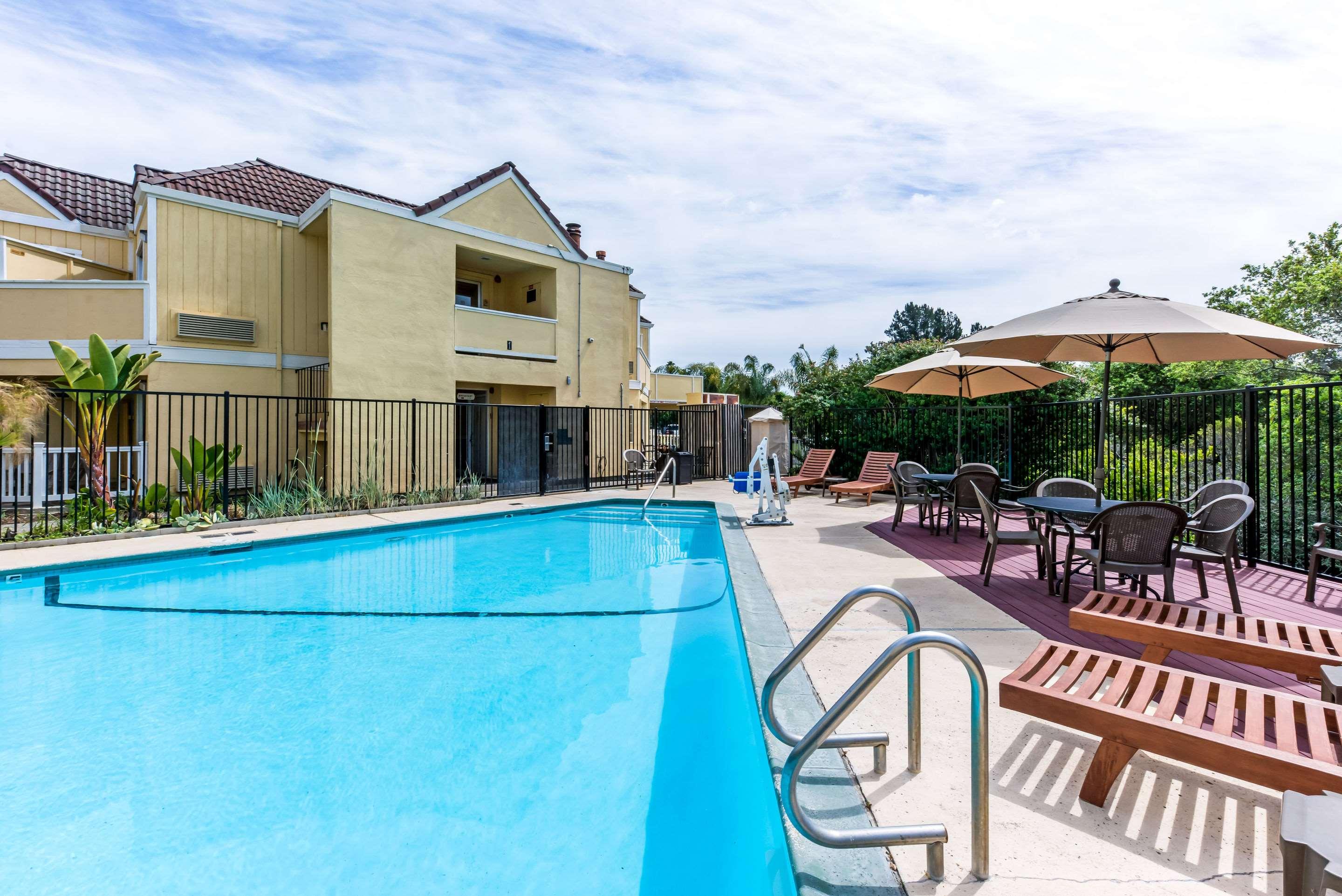 Quality Inn & Suites Capitola By the Sea — photo 4