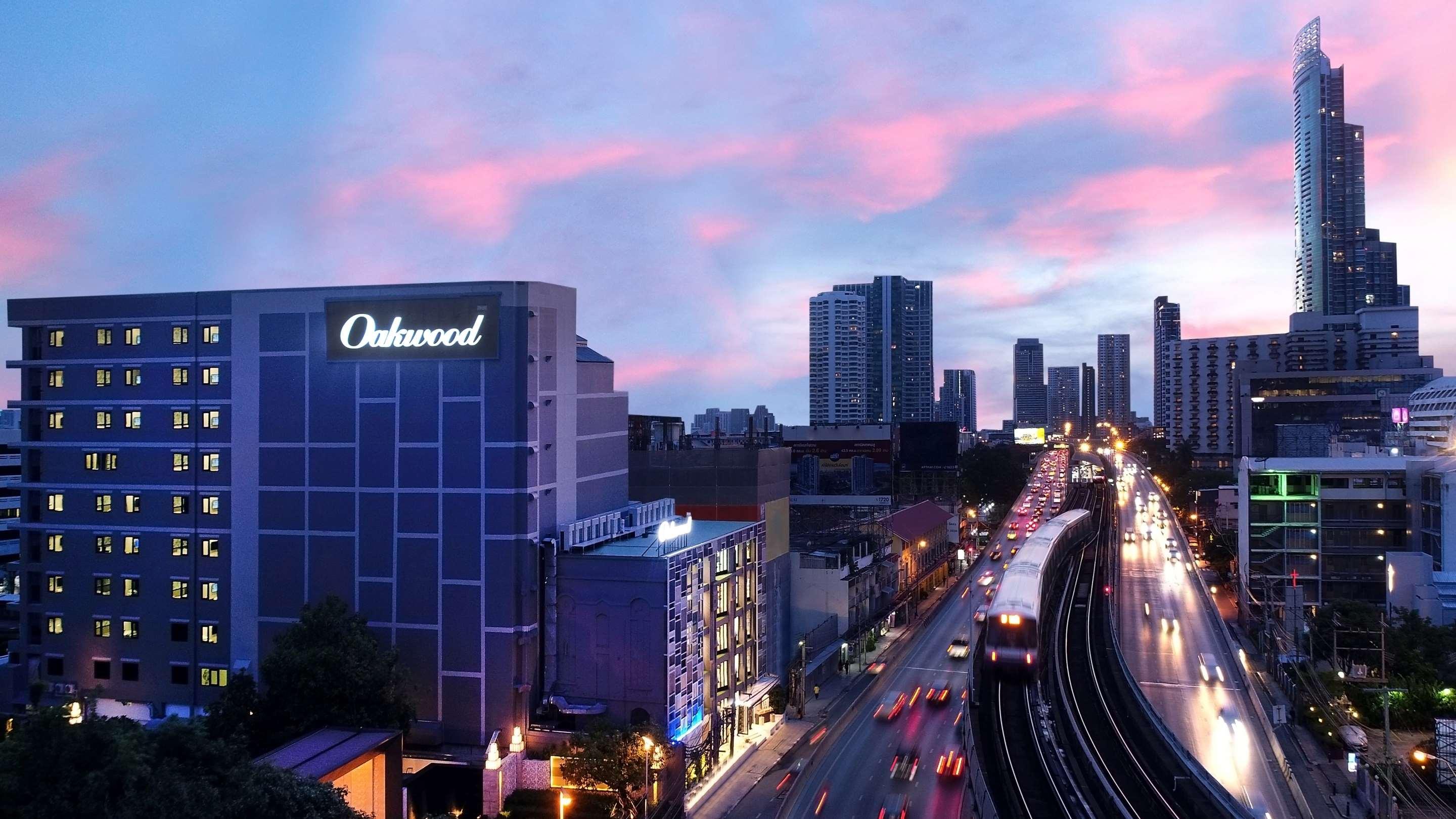 Oakwood Hotel & Residence Bangkok — photo 5