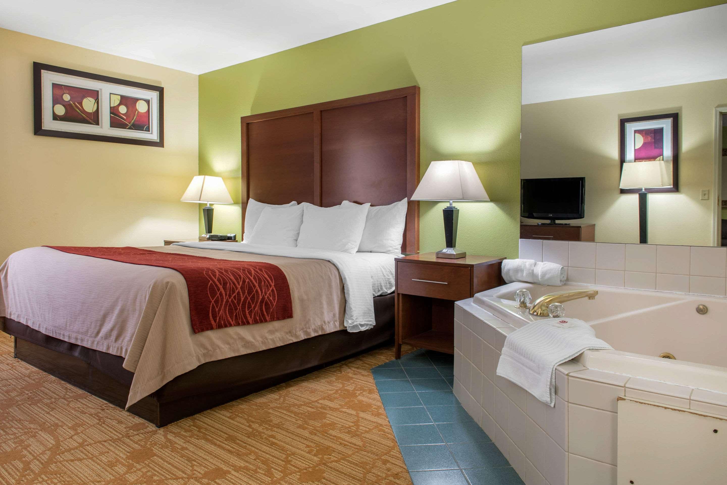 Comfort Inn — photo 4