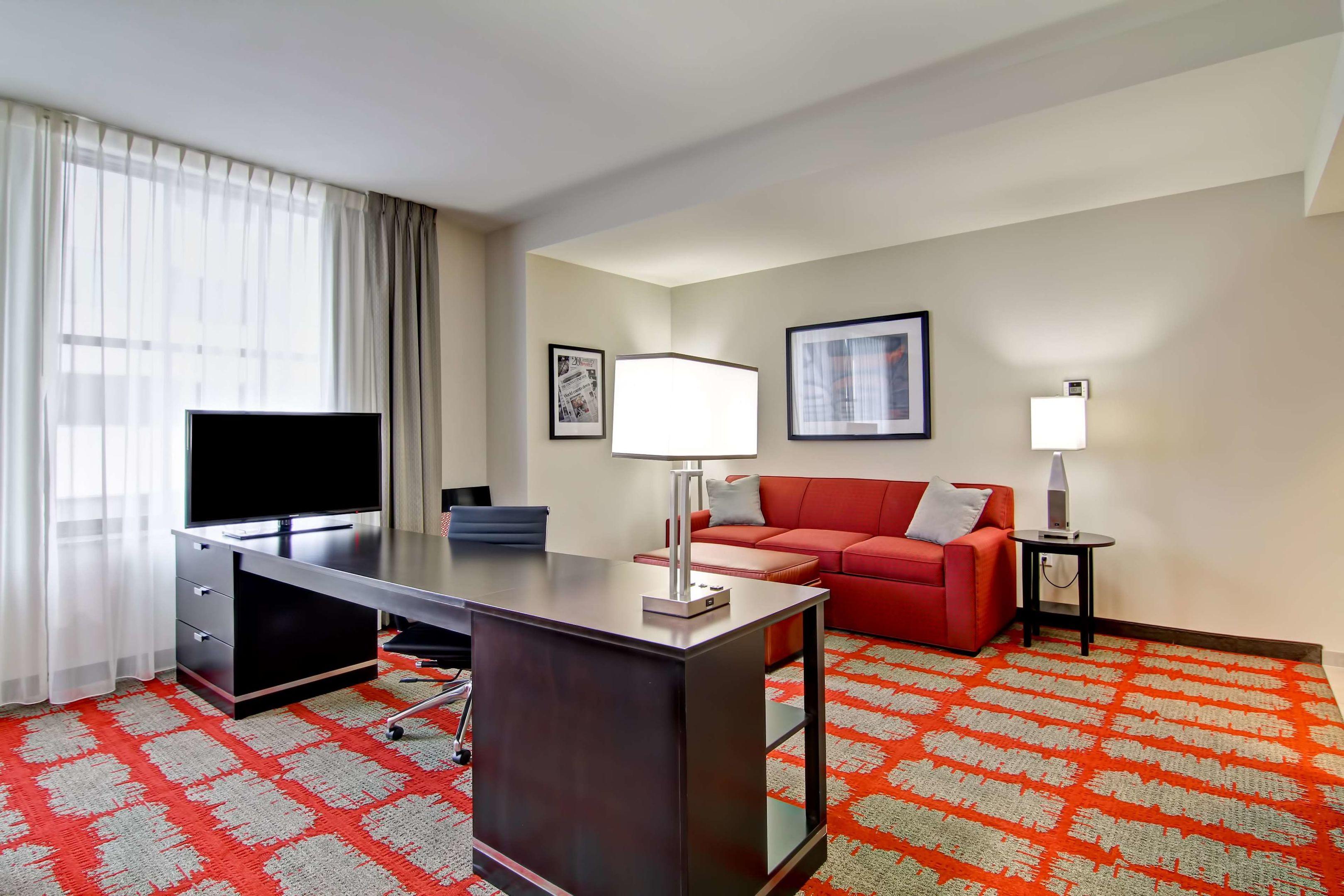Hampton Inn and Suites Cincinnati-Downtown — photo 4