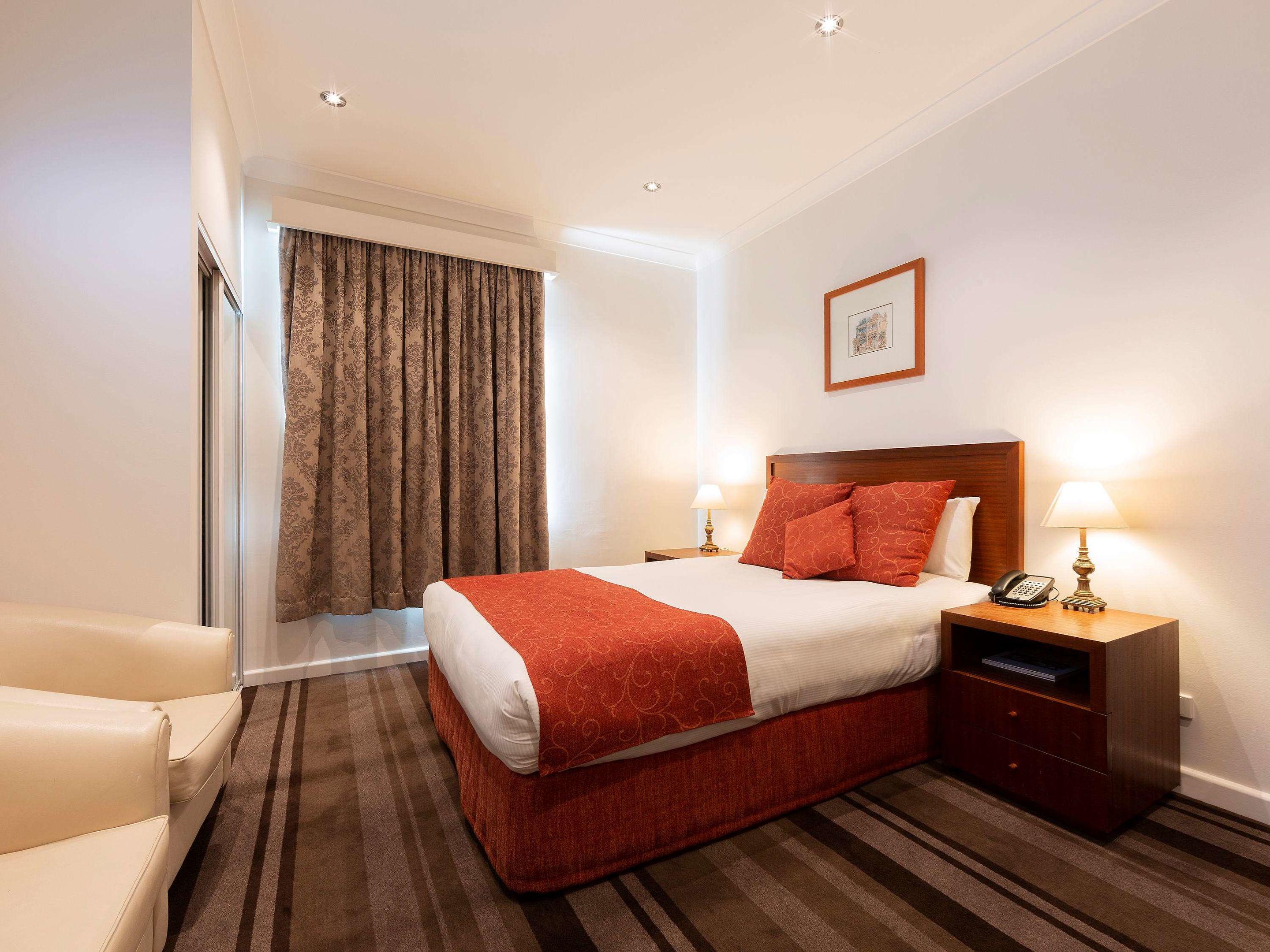 Mercure Canberra — photo 5