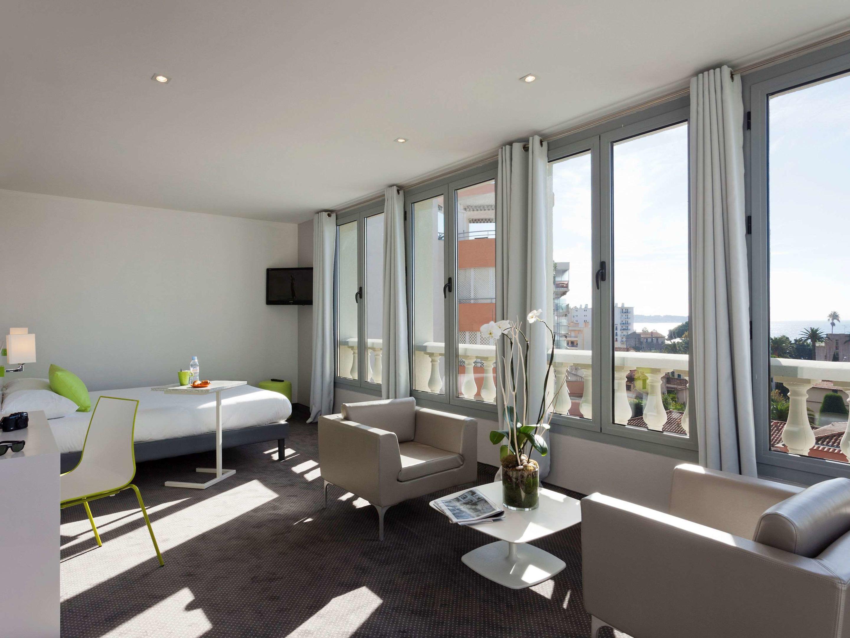 Ibis Styles Juan Les Pins — photo 4