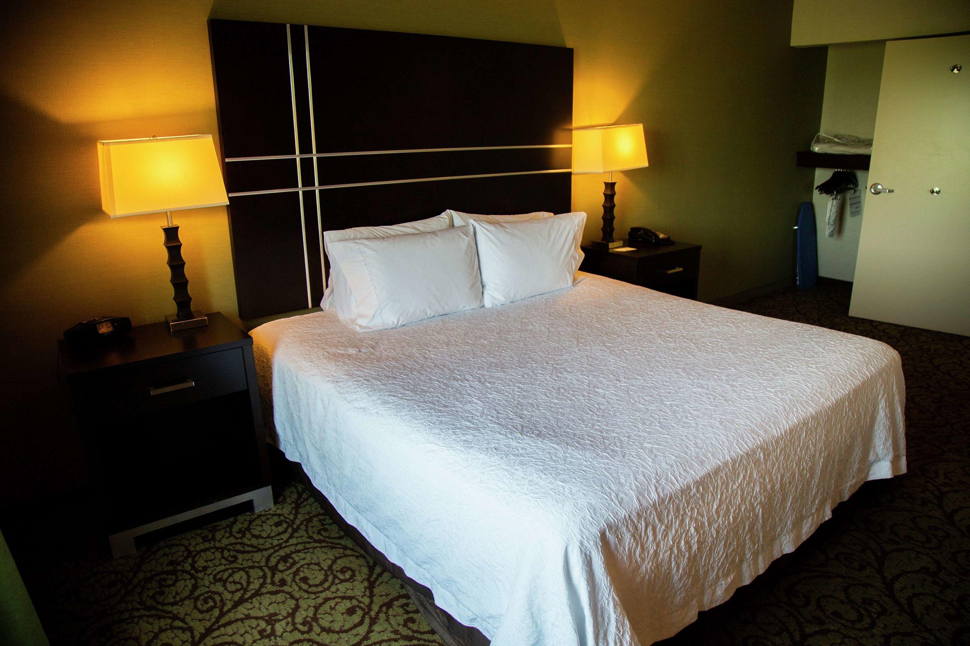 Hampton Inn and Suites Sharon — photo 4