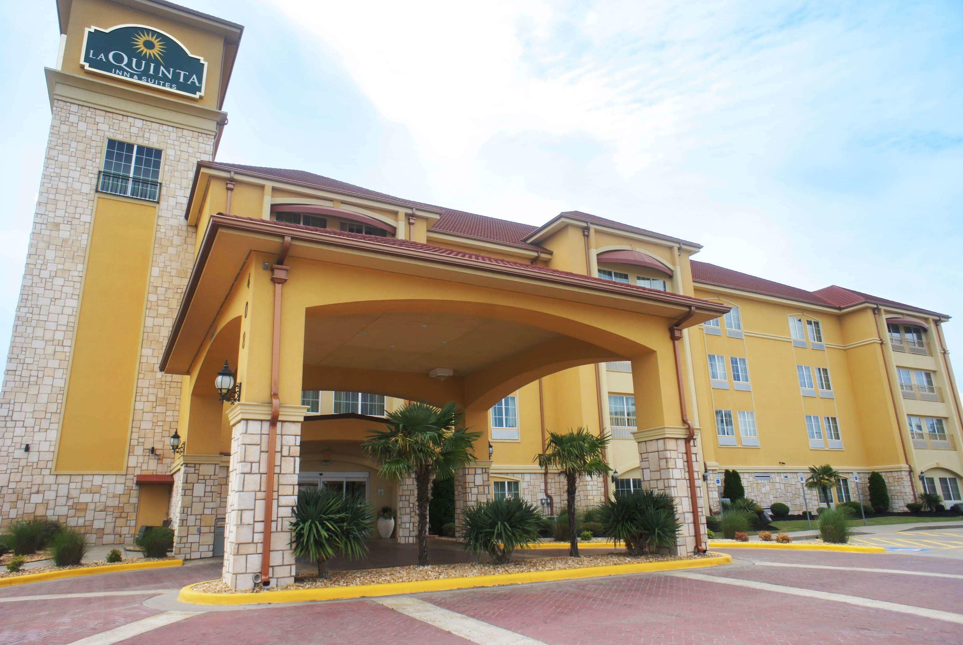 La Quinta Inn & Suites Bryant — photo 4