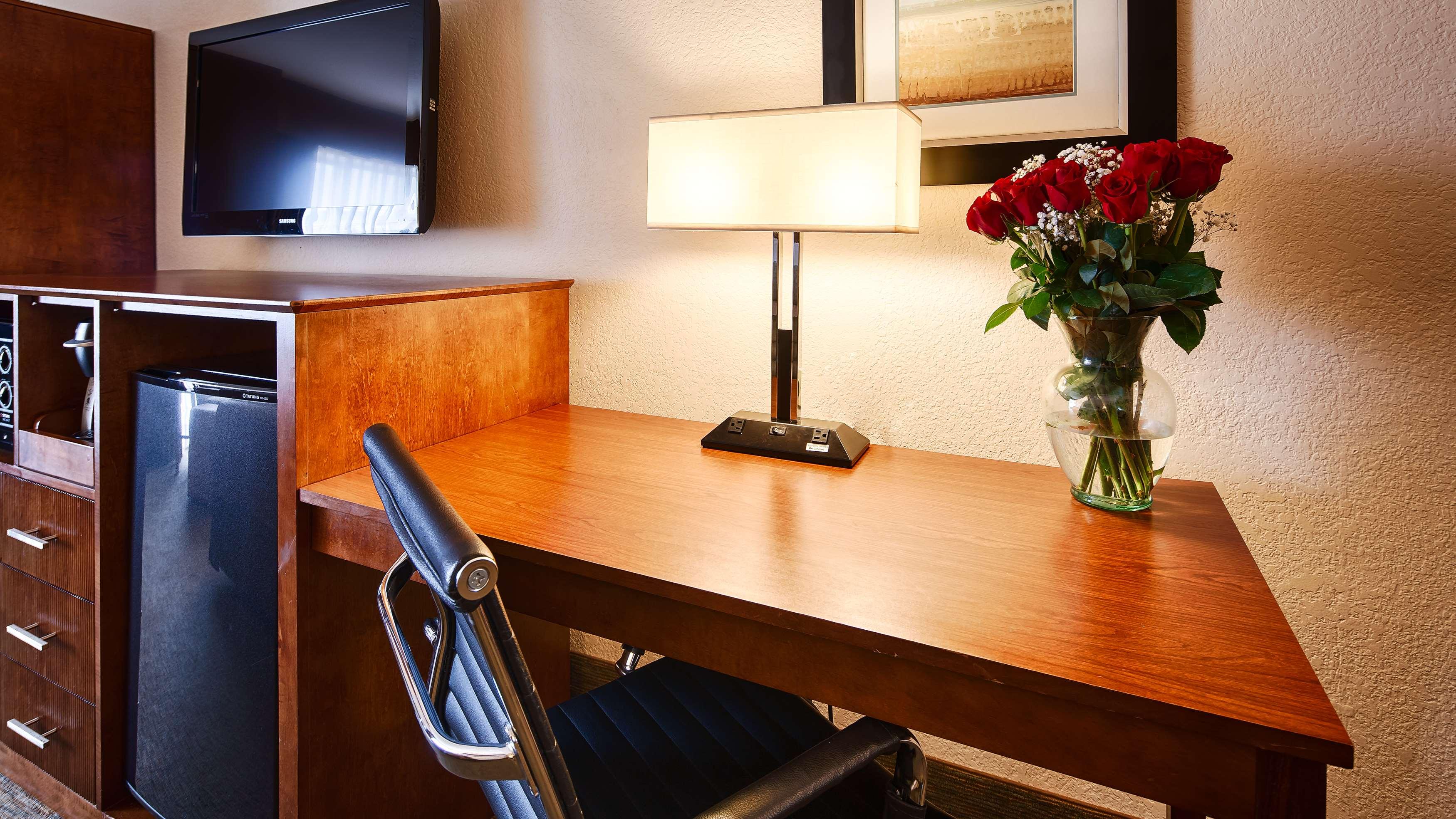Best Western Plus Atrium Inn — photo 5