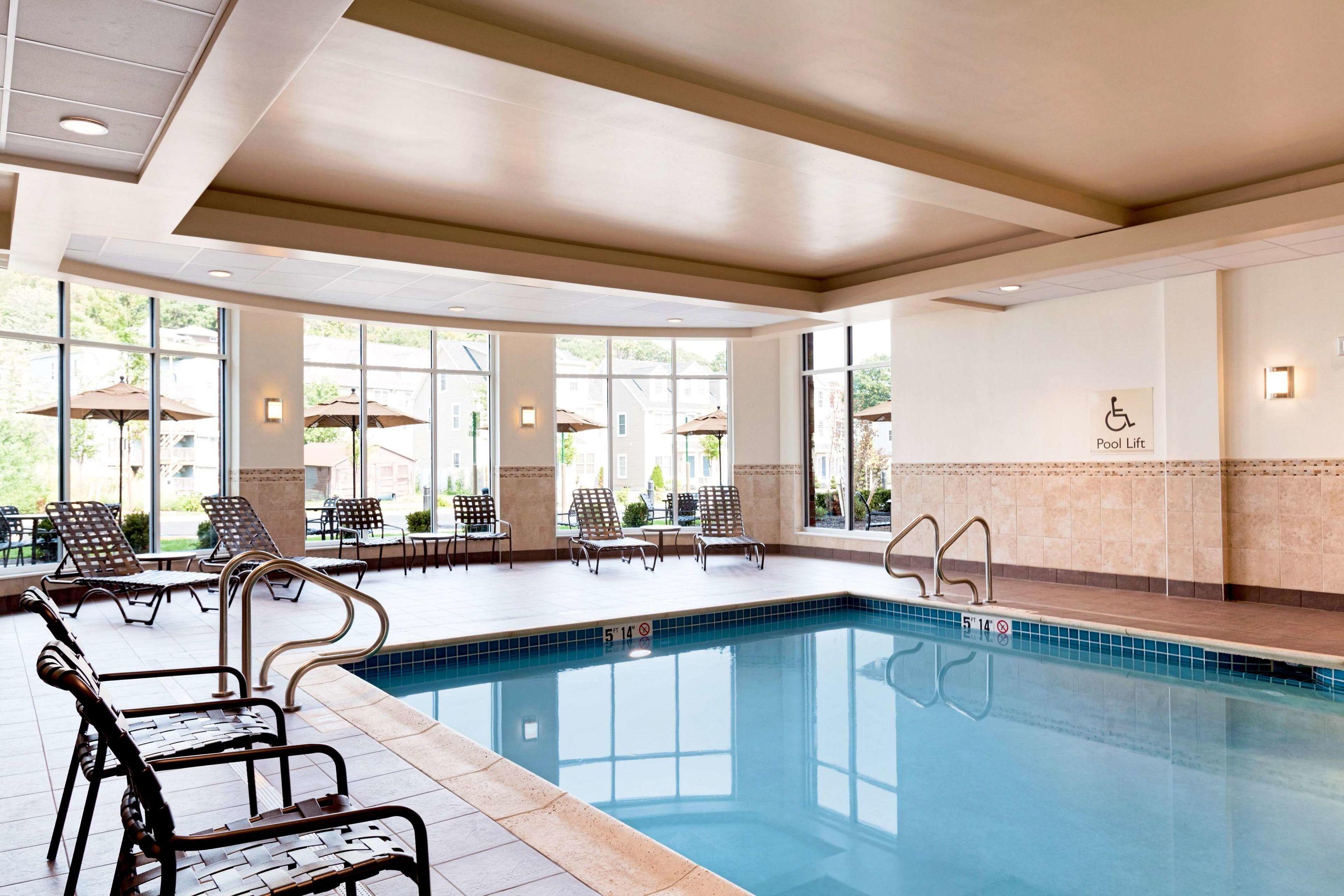Hilton Garden Inn Boston Logan Airport — photo 4