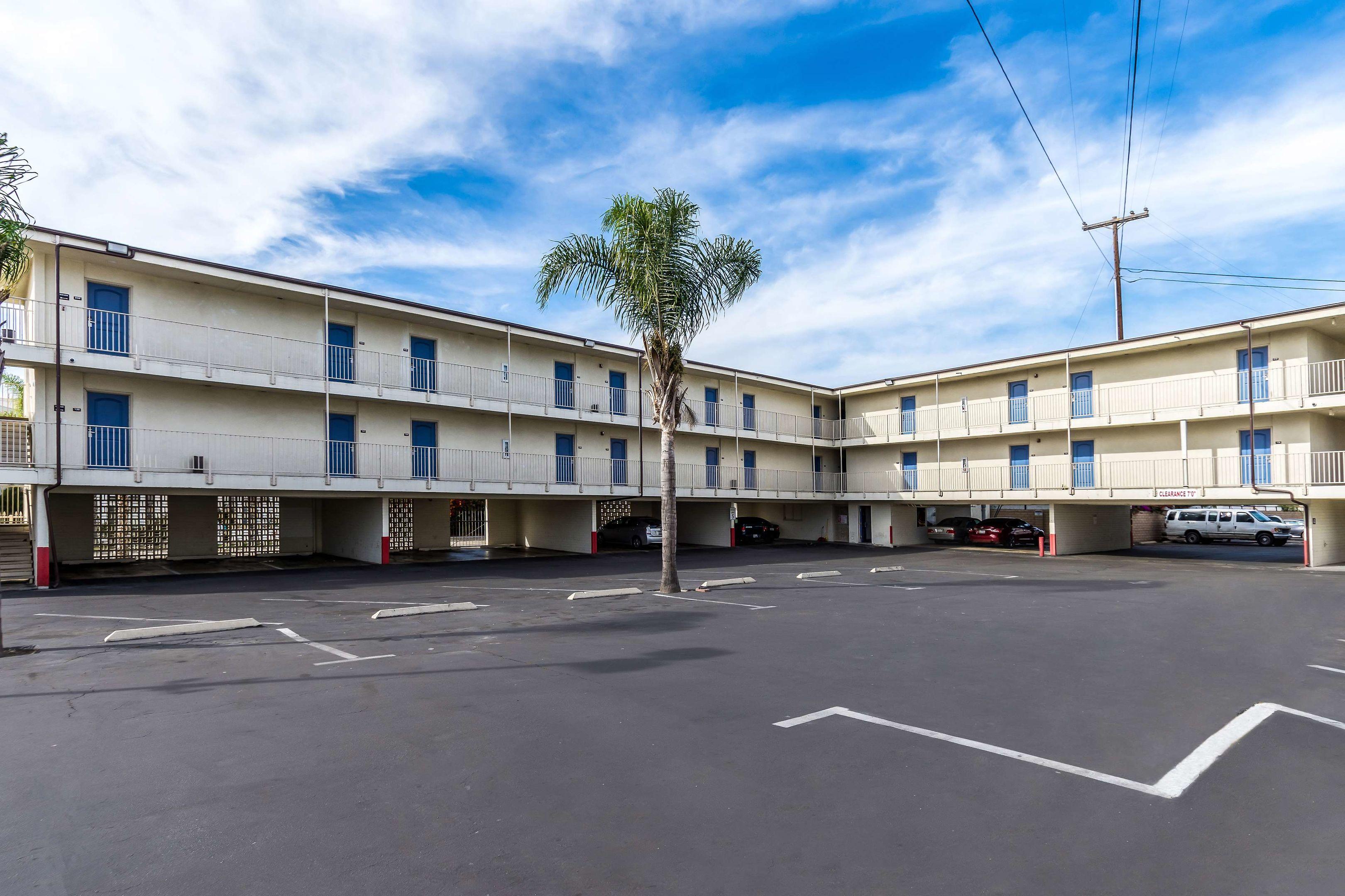 Motel 6 Oceanside Marina — photo 4