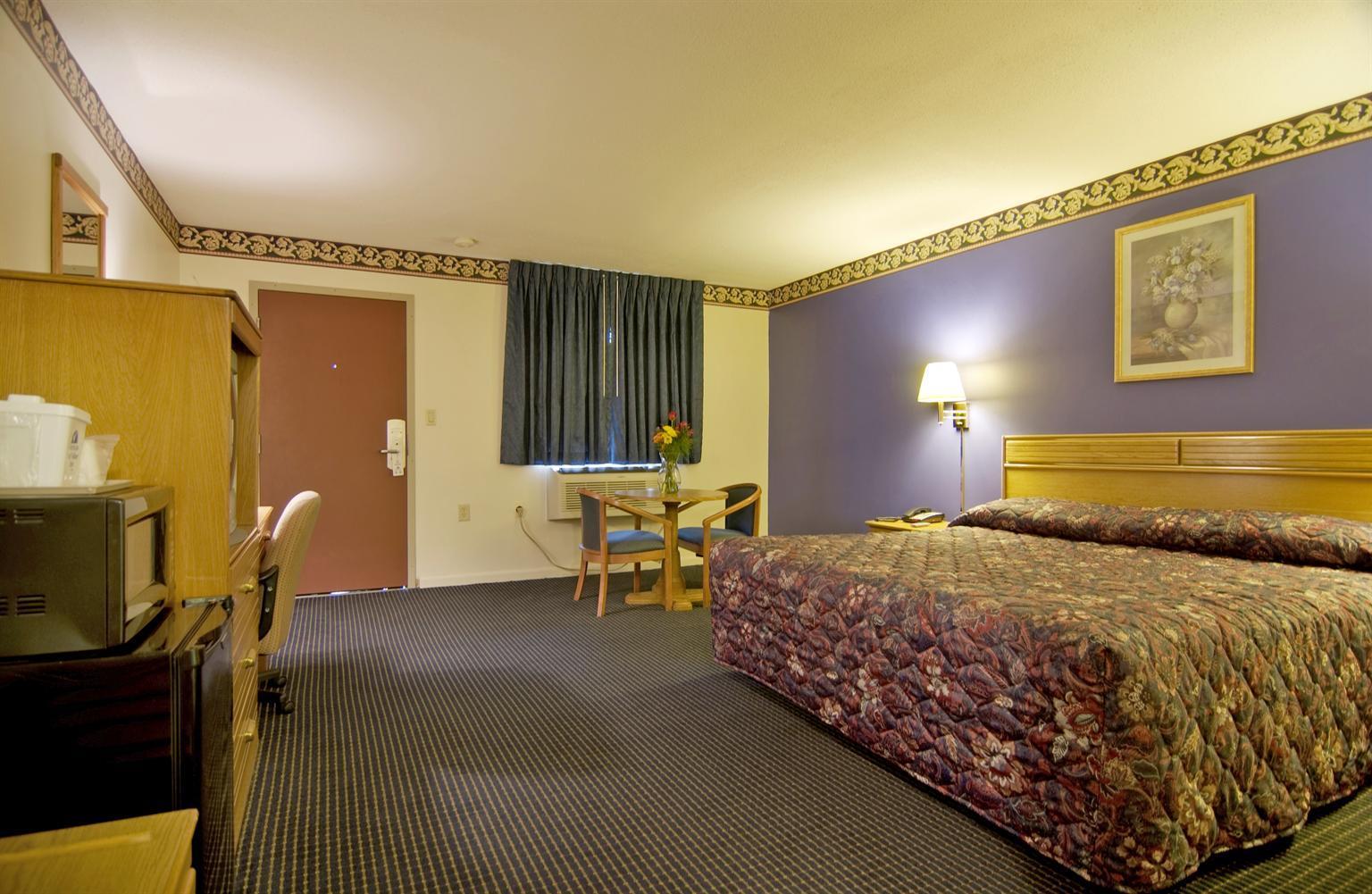 Americas Best Value Inn-Wethersfield/Hartford — photo 4