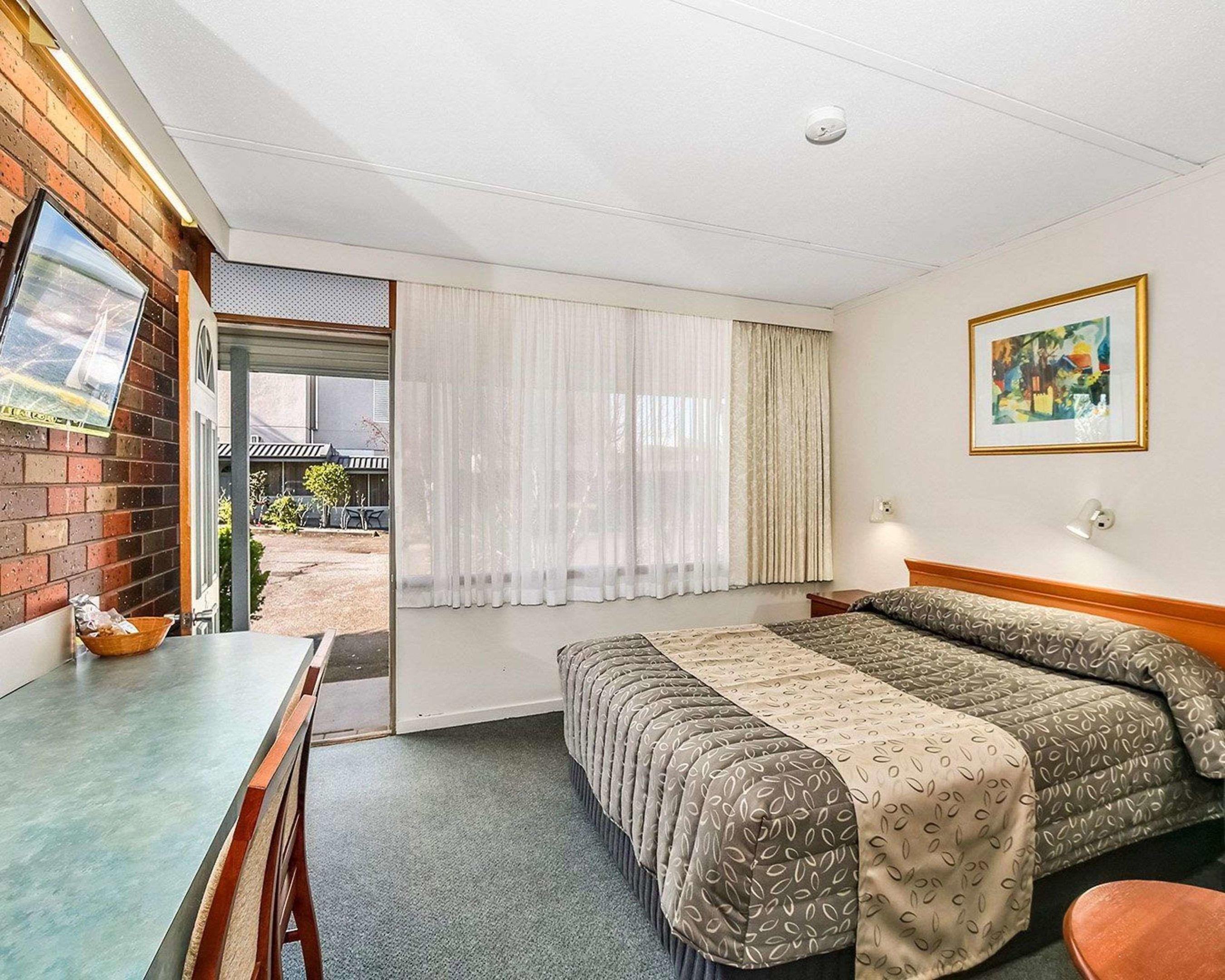 Comfort Inn Cedar Lodge — photo 4