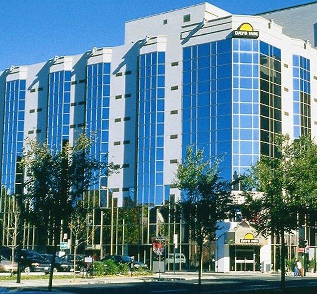 Hotel Chrome Montréal Centre-Ville — photo 3