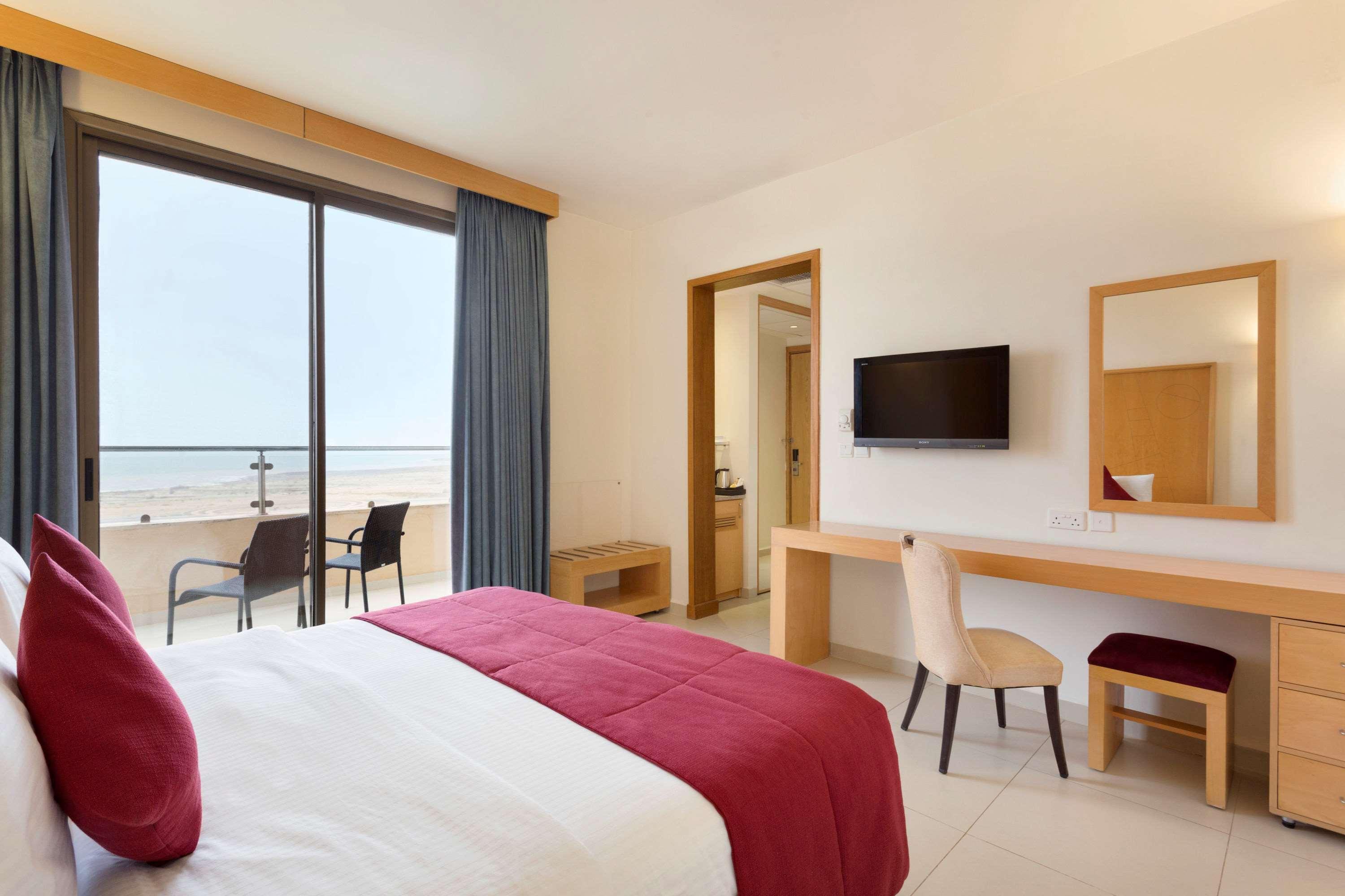 Ramada Resort By Wyndham Dead Sea — photo 5