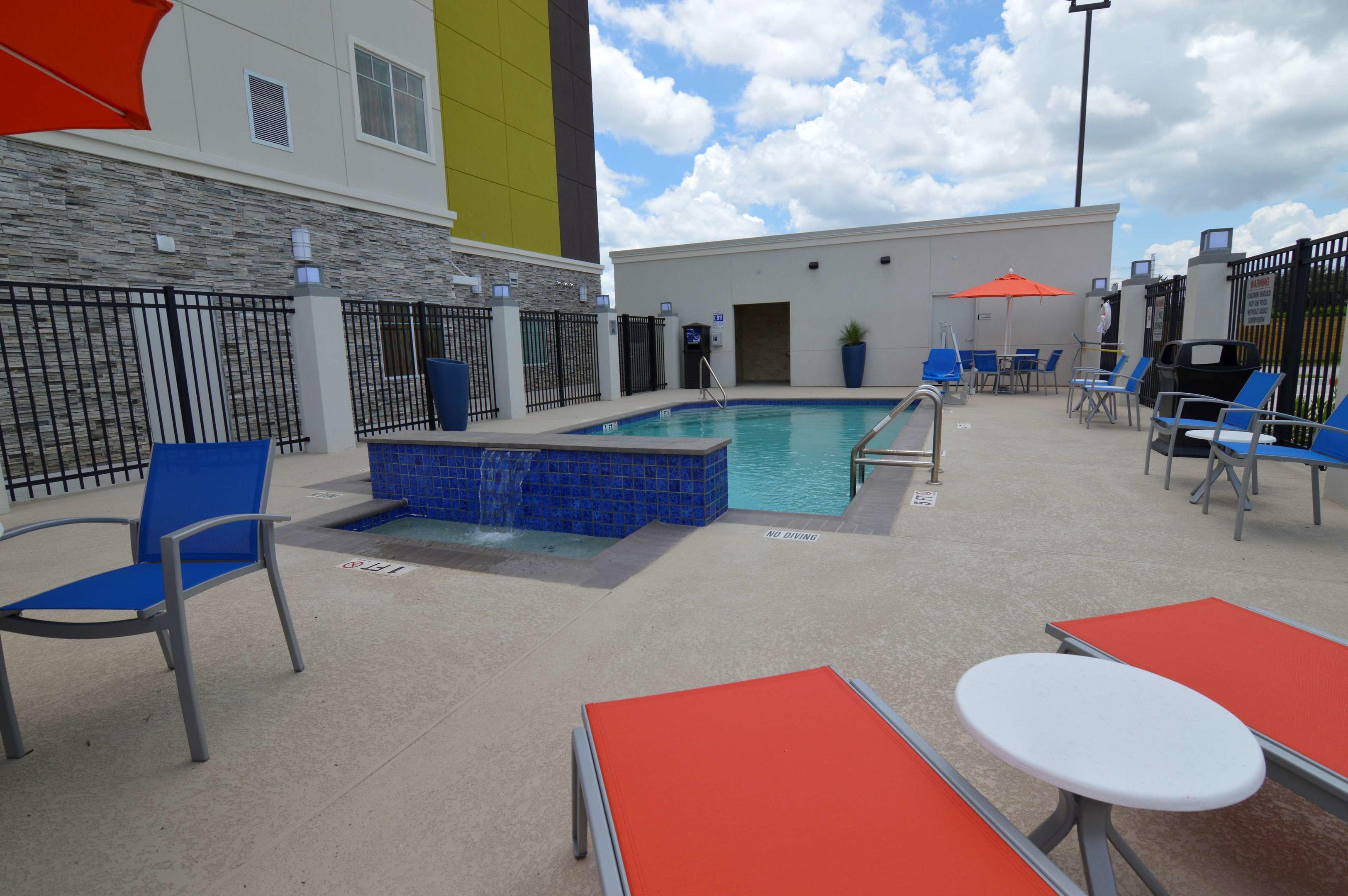 Best Western Plus Pasadena Inn & Suites — photo 5