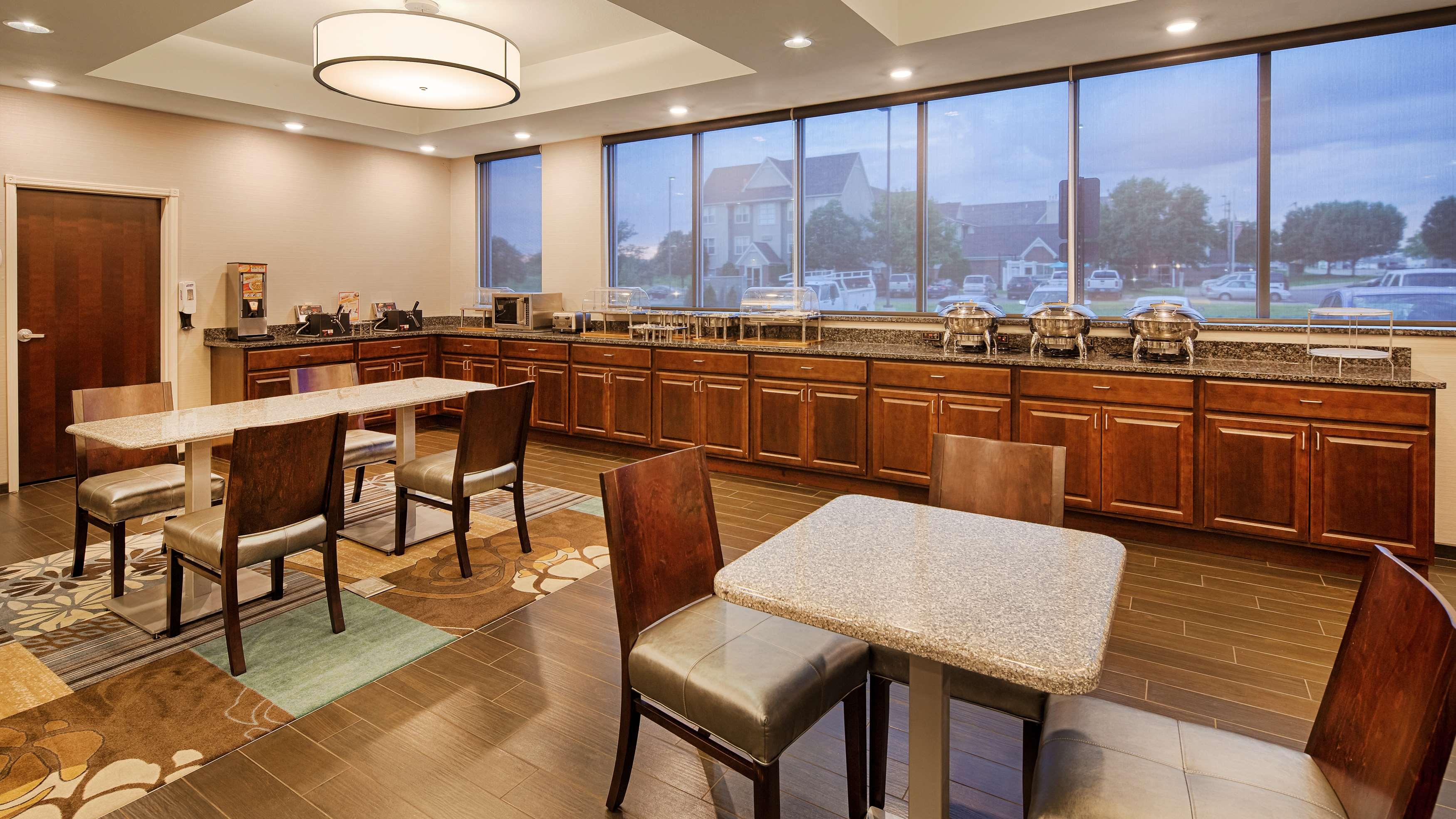 Best Western Plus Boardman Inn & Suites — photo 4