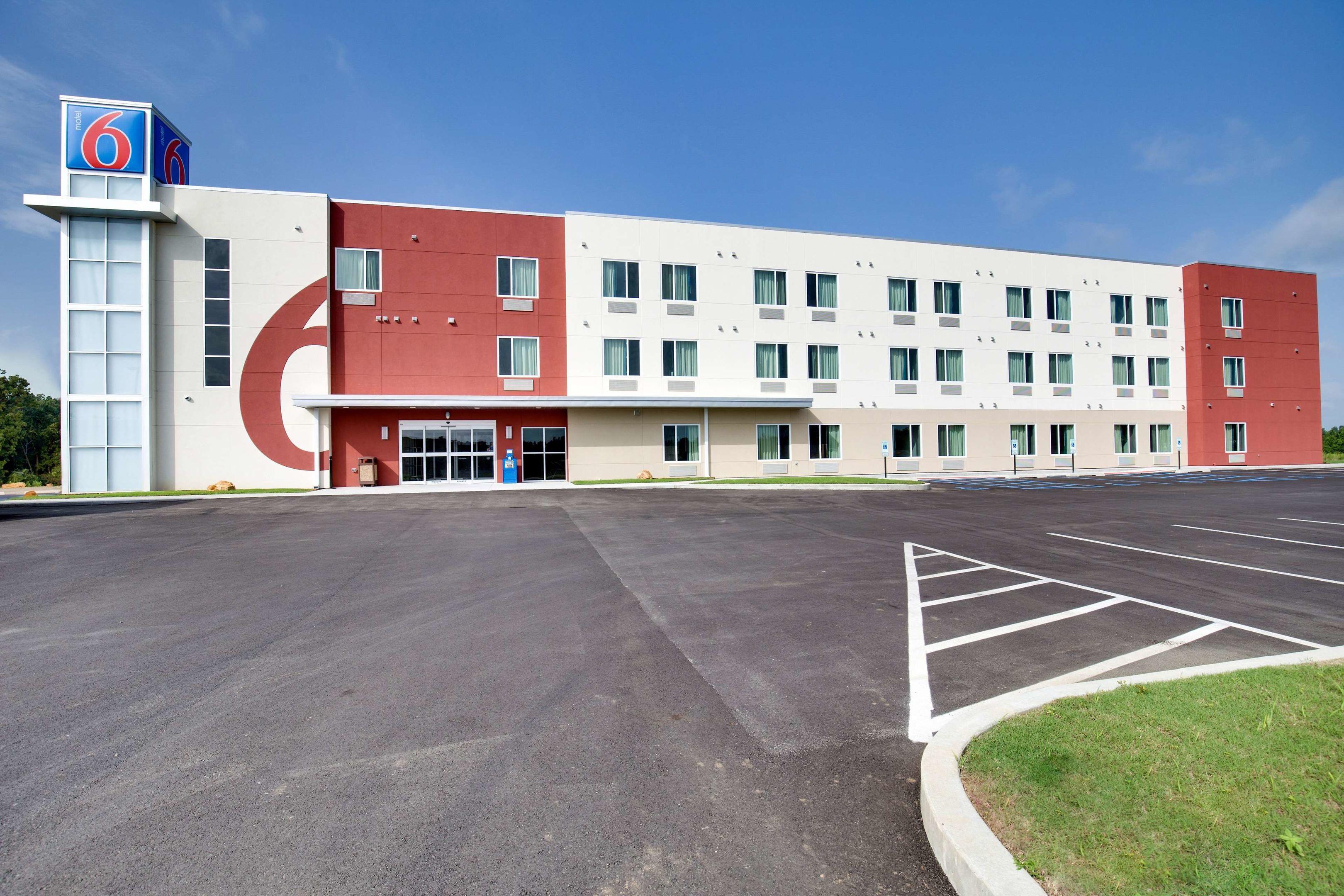 Motel 6 Poplar Bluff — photo 4