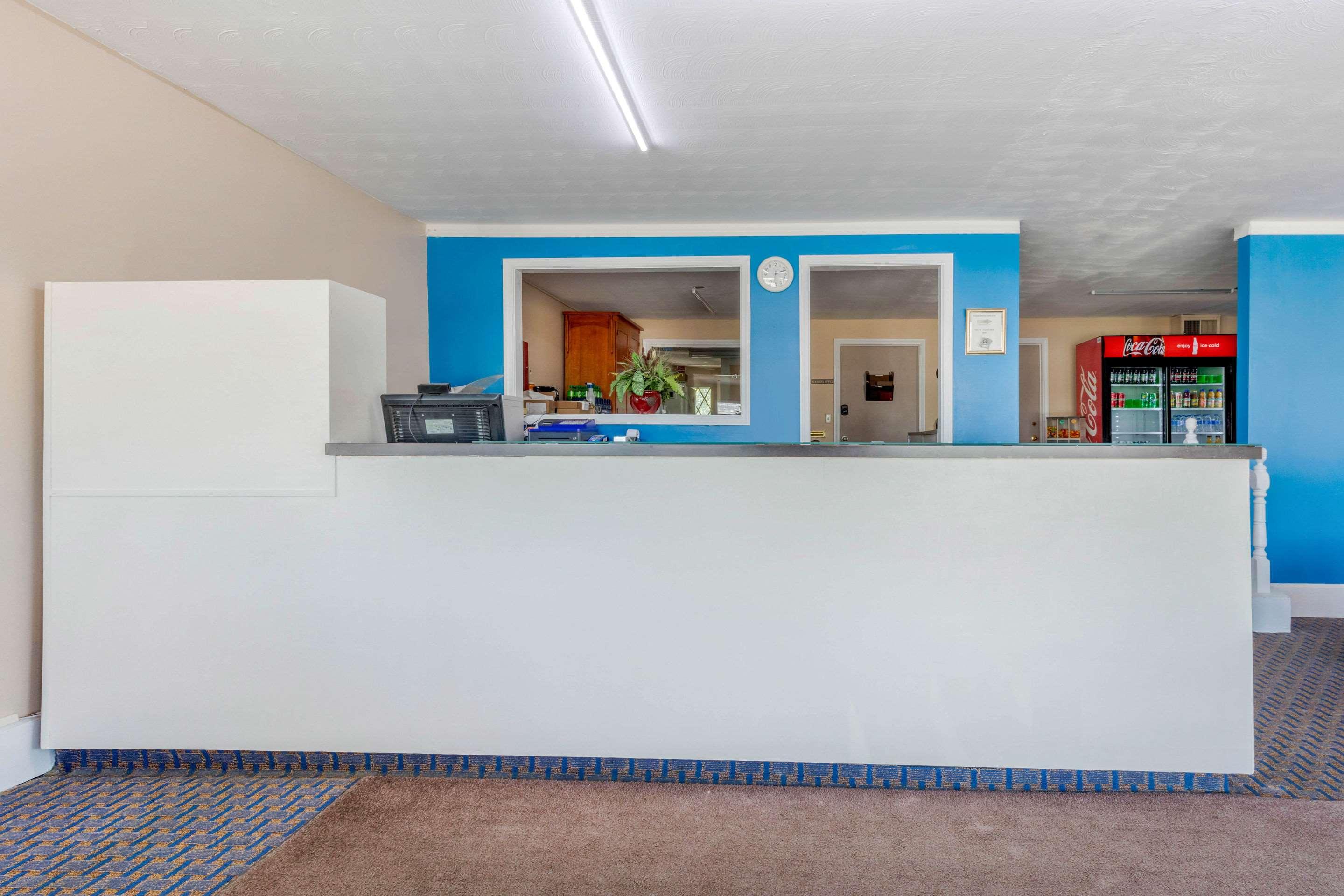 Rodeway Inn — photo 4