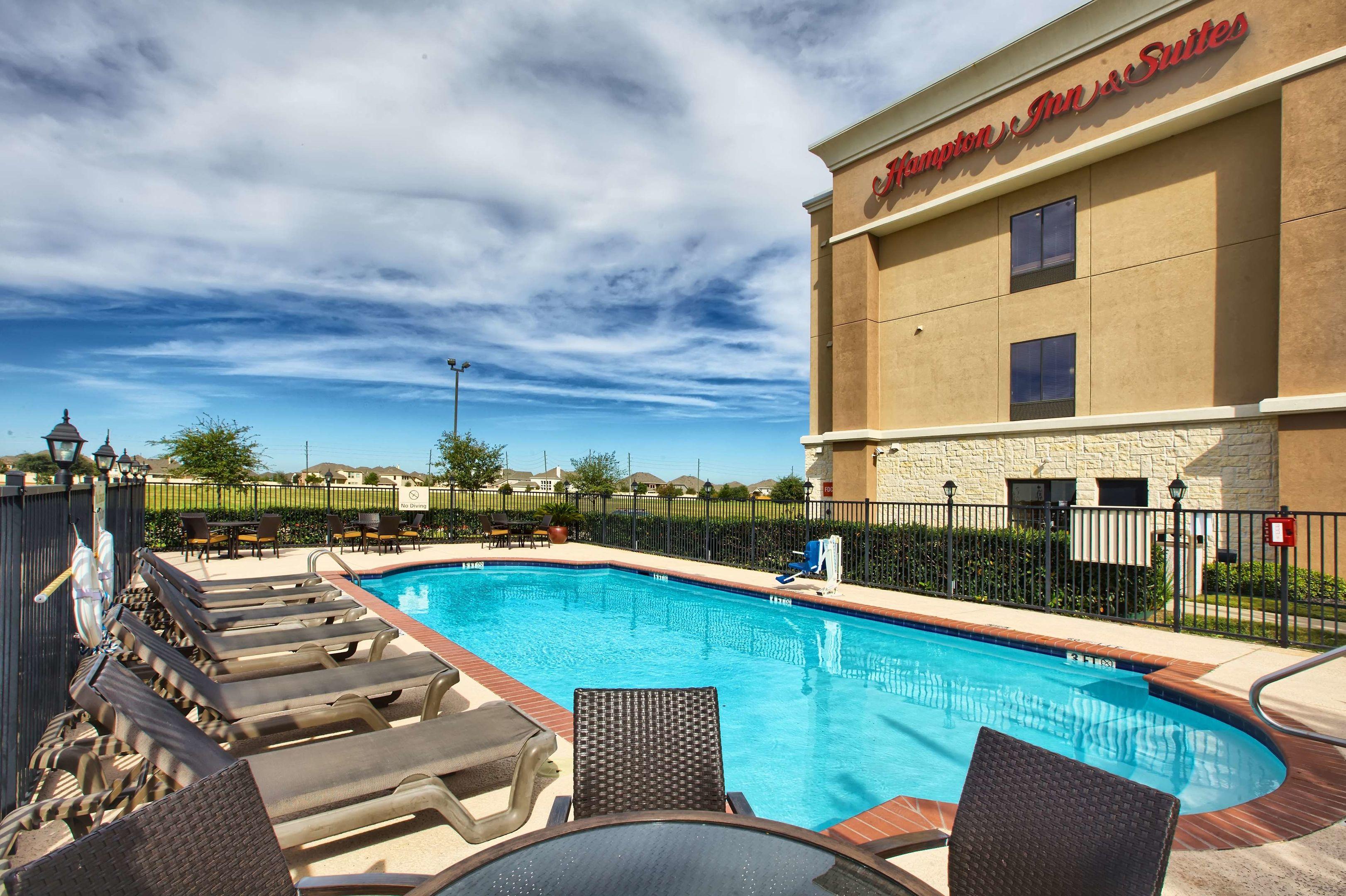 Hampton Inn & Suites Houston - Rosenberg — photo 4
