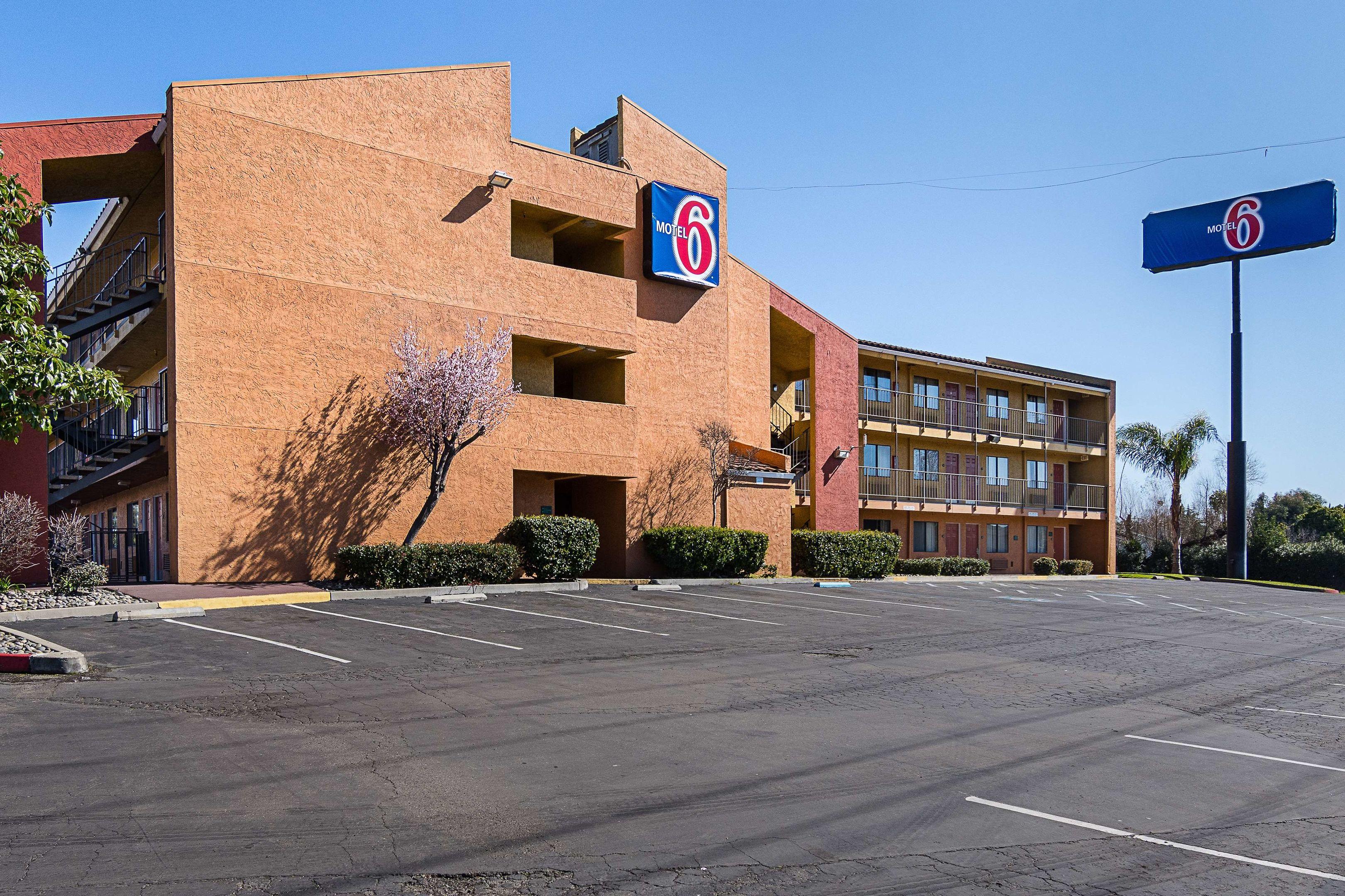 Motel 6 Stockton, CA — photo 4