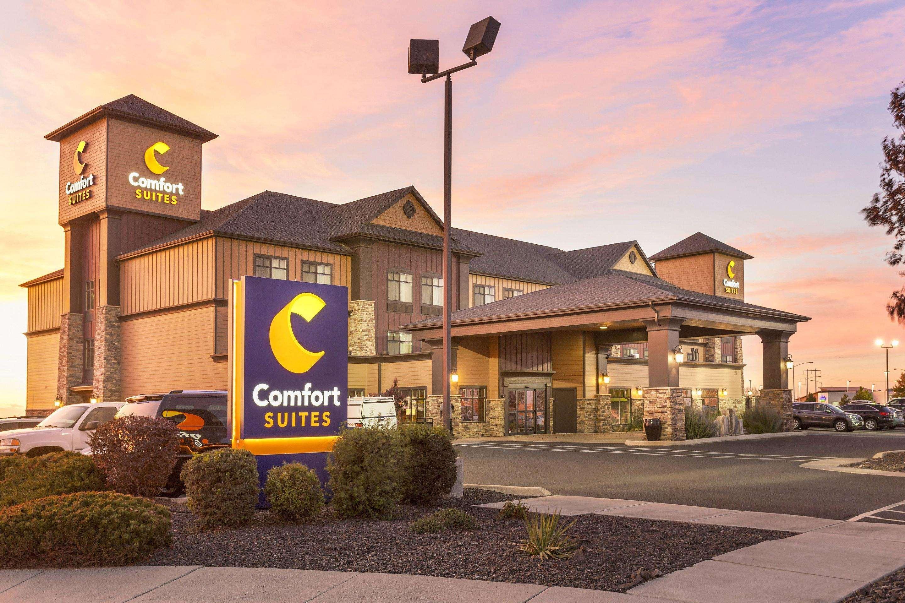 Comfort Suites — photo 4
