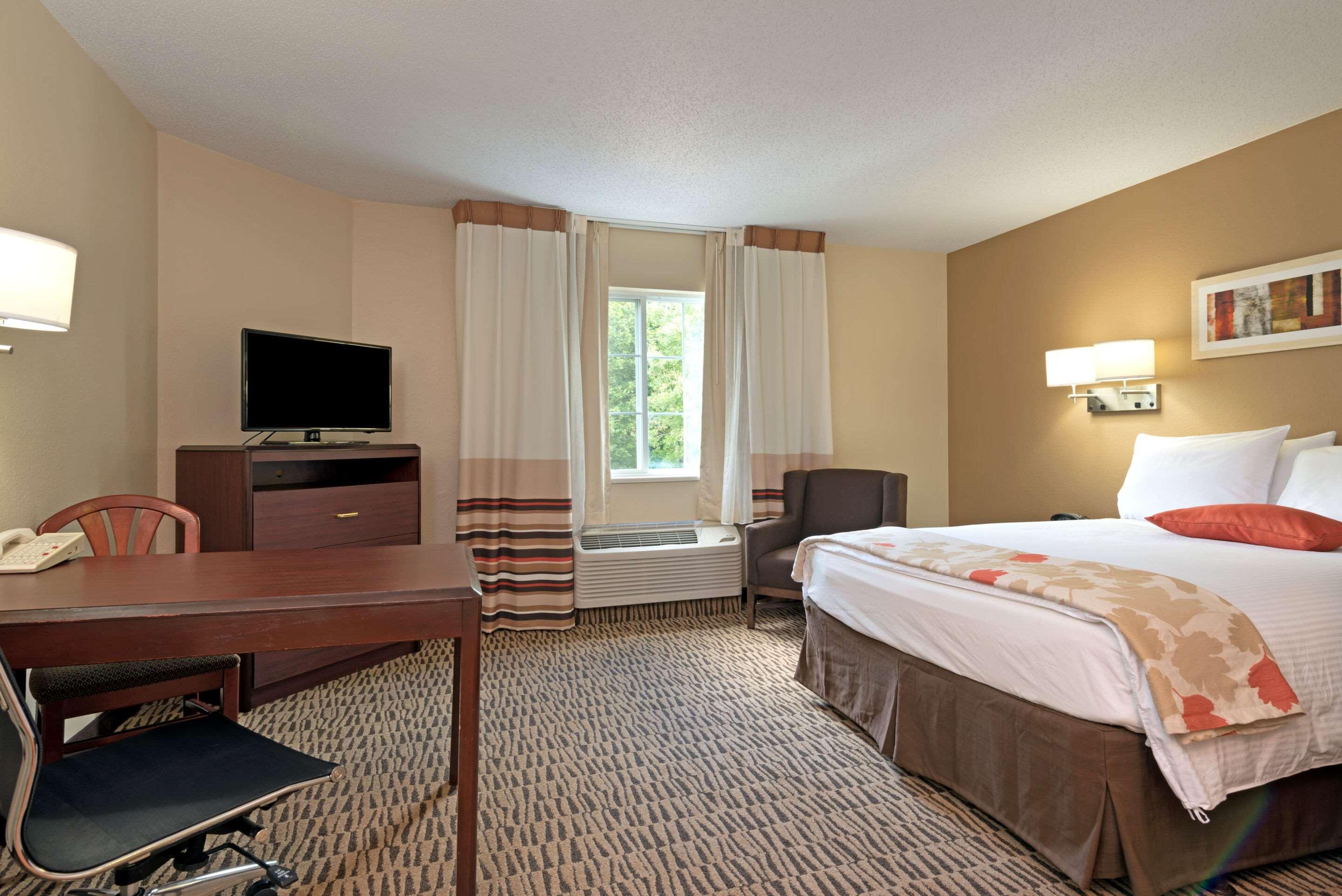 Hawthorn Suites by Wyndham Raleigh/Cary — photo 5