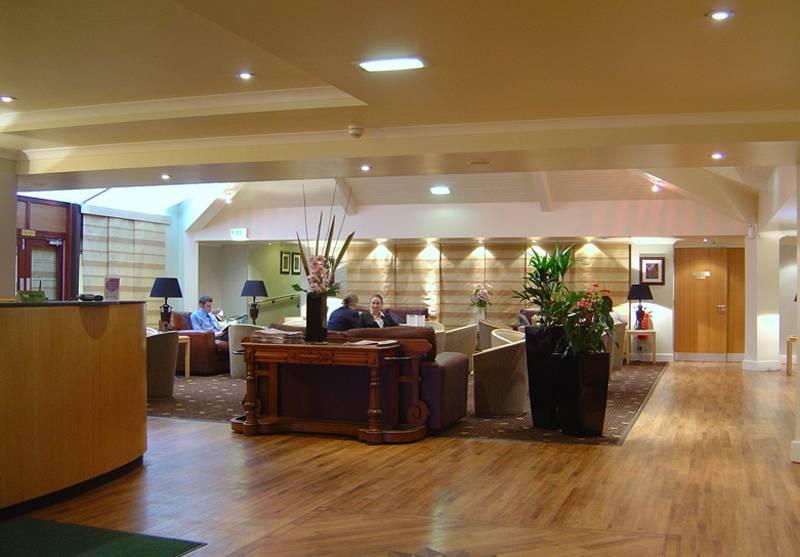 Holiday Inn Express Edinburgh Airport — photo 4