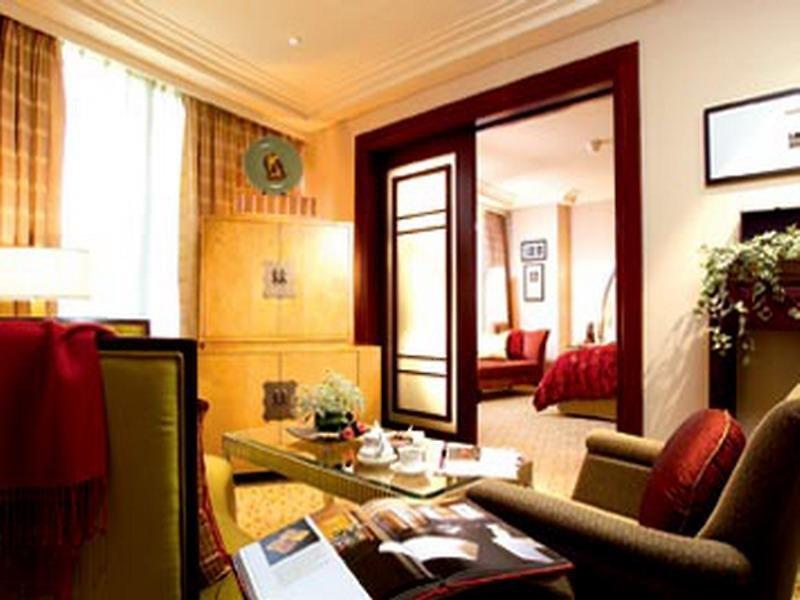Renaissance Shanghai Pudong Hotel — photo 4
