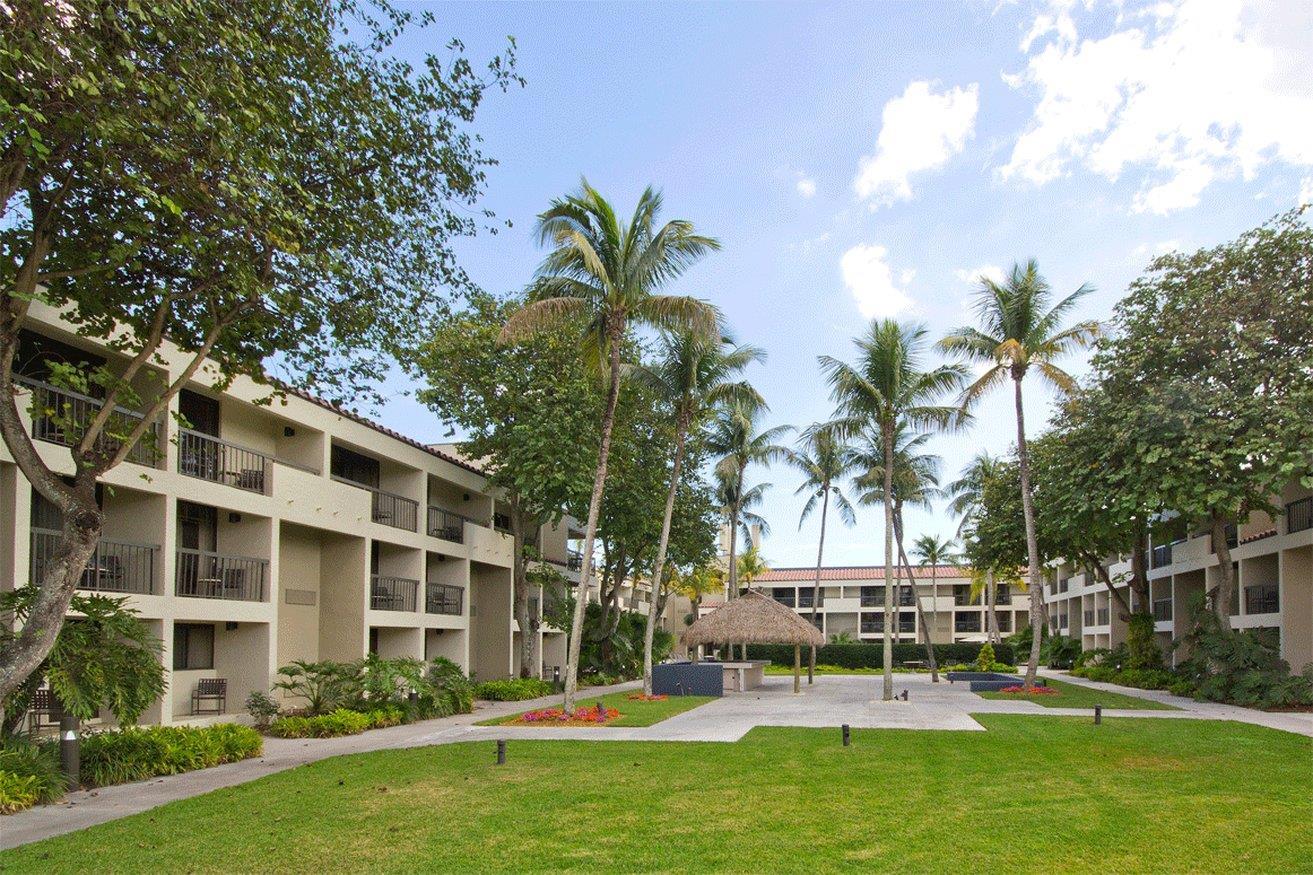 Shula's Hotel & Golf Club — photo 4