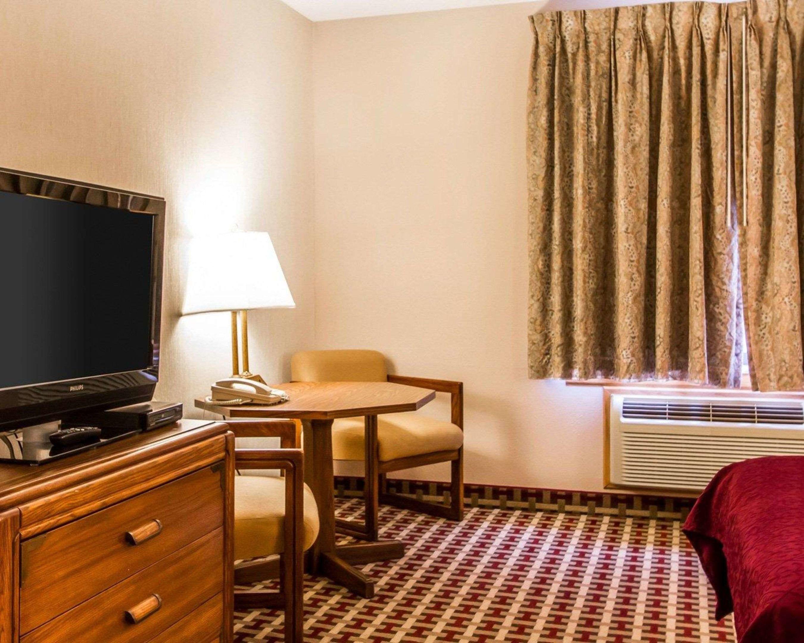 Quality Inn & Suites — photo 5