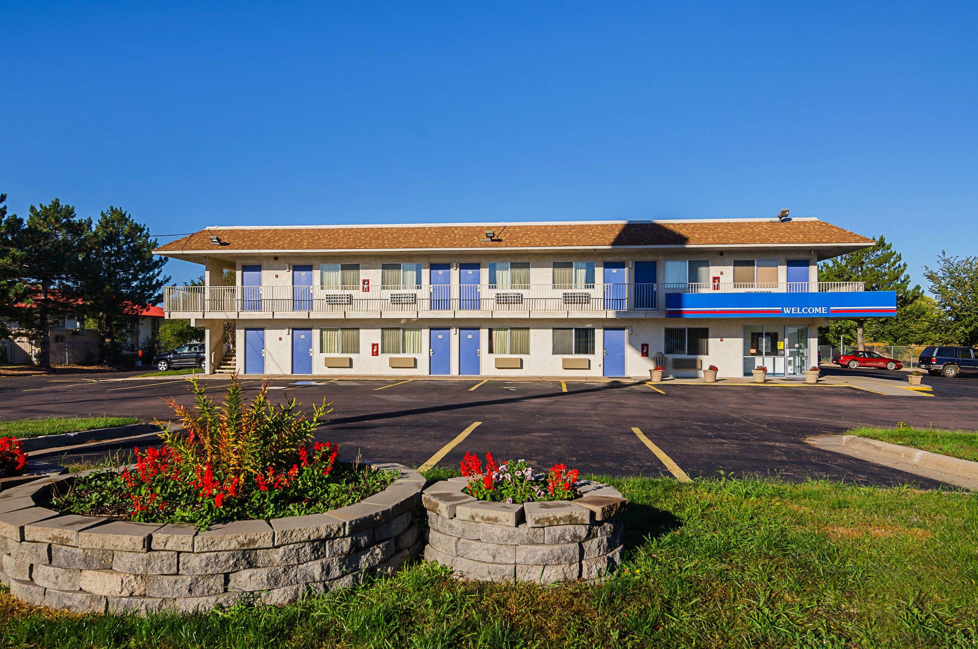 Motel 6 Mitchell — photo 5