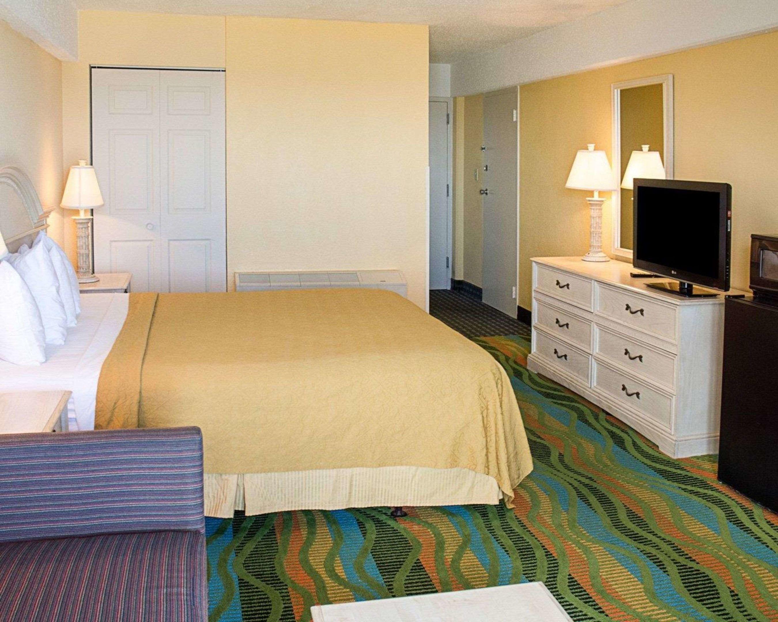 Quality Inn & Suites Oceanfront — photo 5