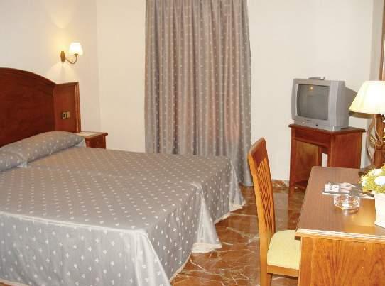 Hotel Gran Batalla — photo 3