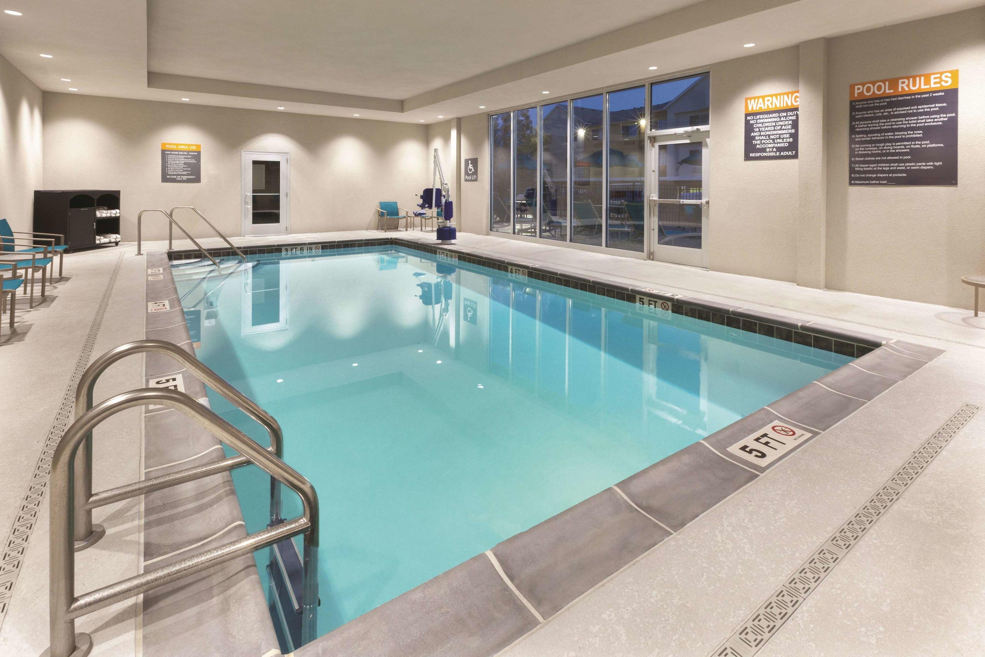 La Quinta Inn & Suites Terre Haute — photo 4