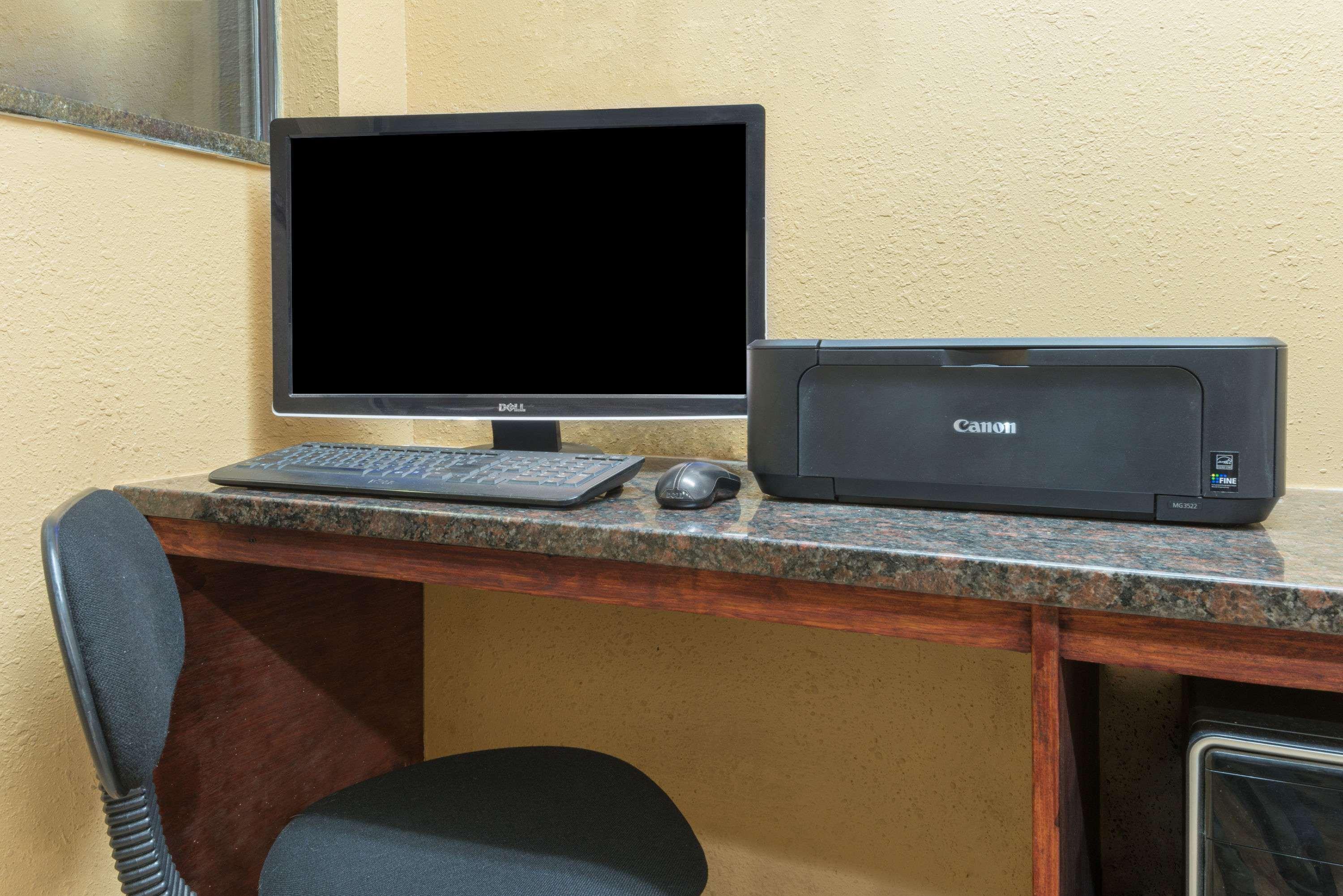 Days Inn Ruidoso Downs — photo 4
