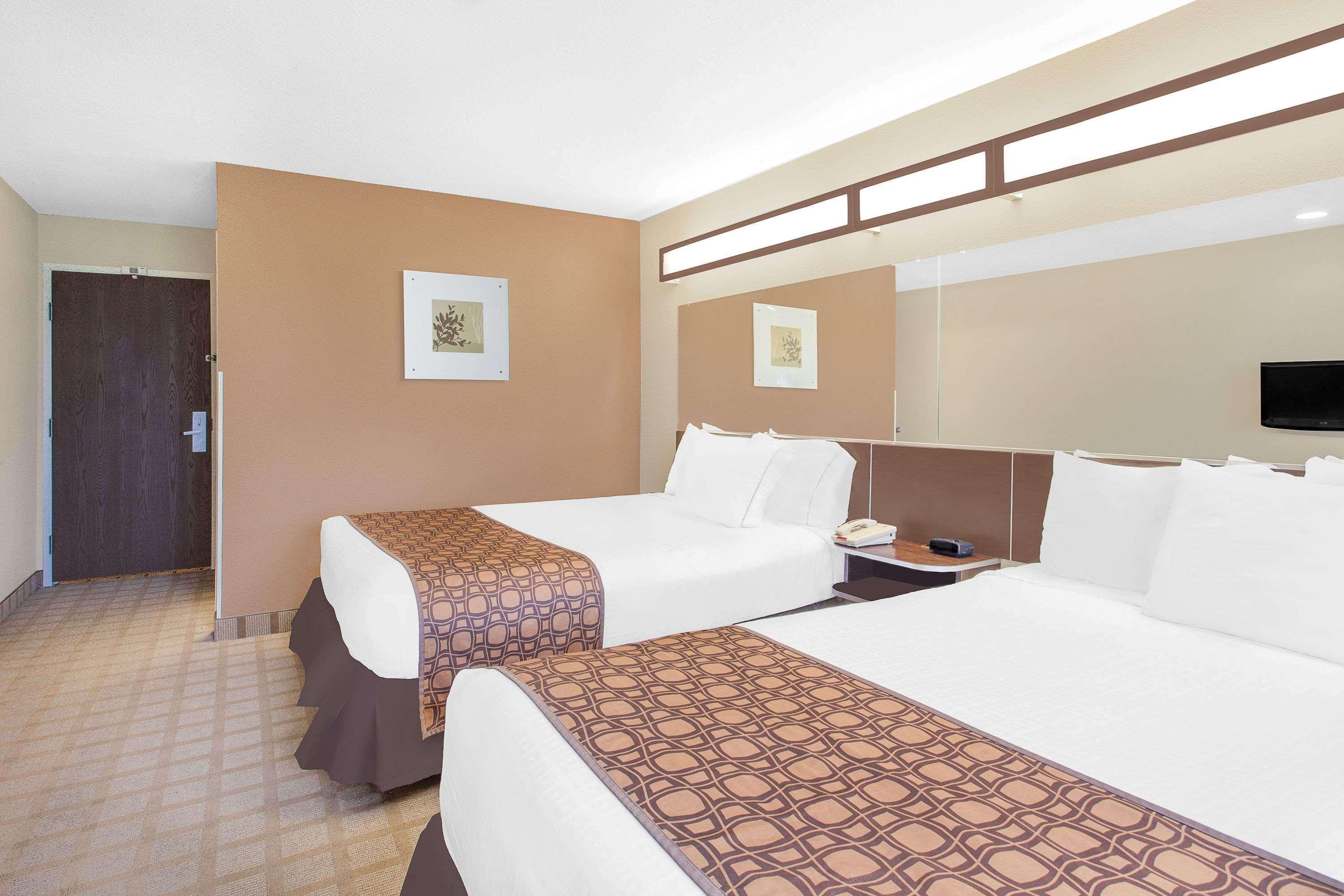 Microtel Inn & Suites by Wyndham Manchester — photo 5