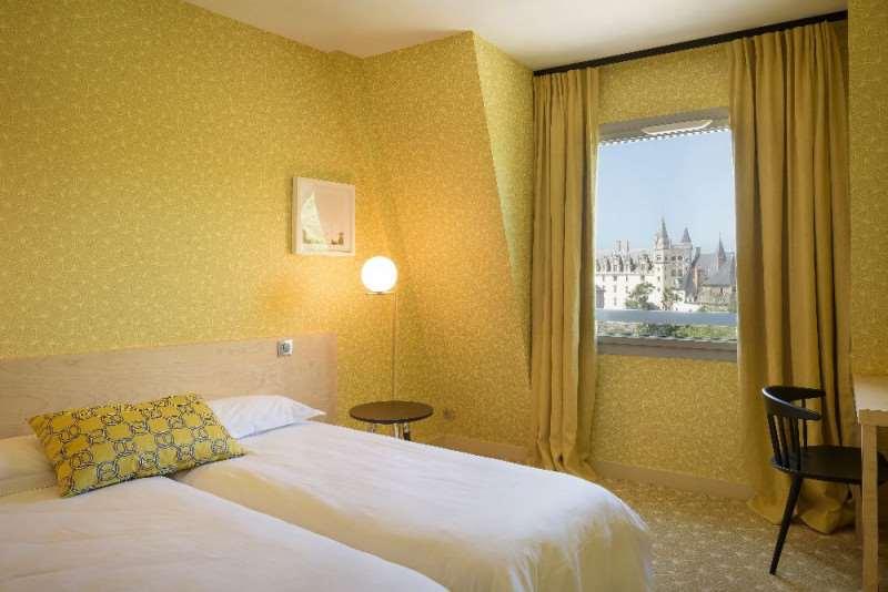 L'Hotel — photo 4