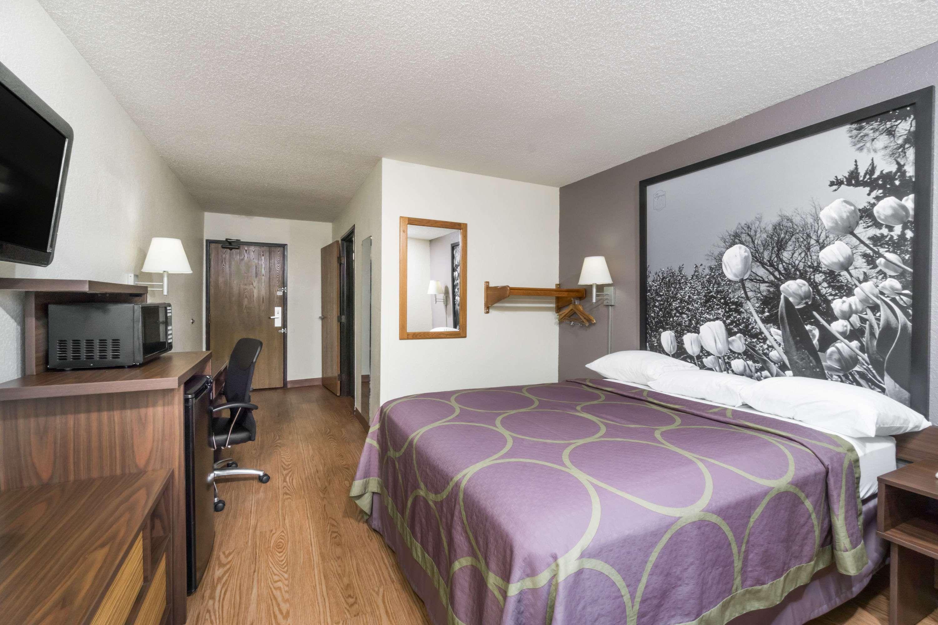 Super 8 by Wyndham Zanesville — photo 3