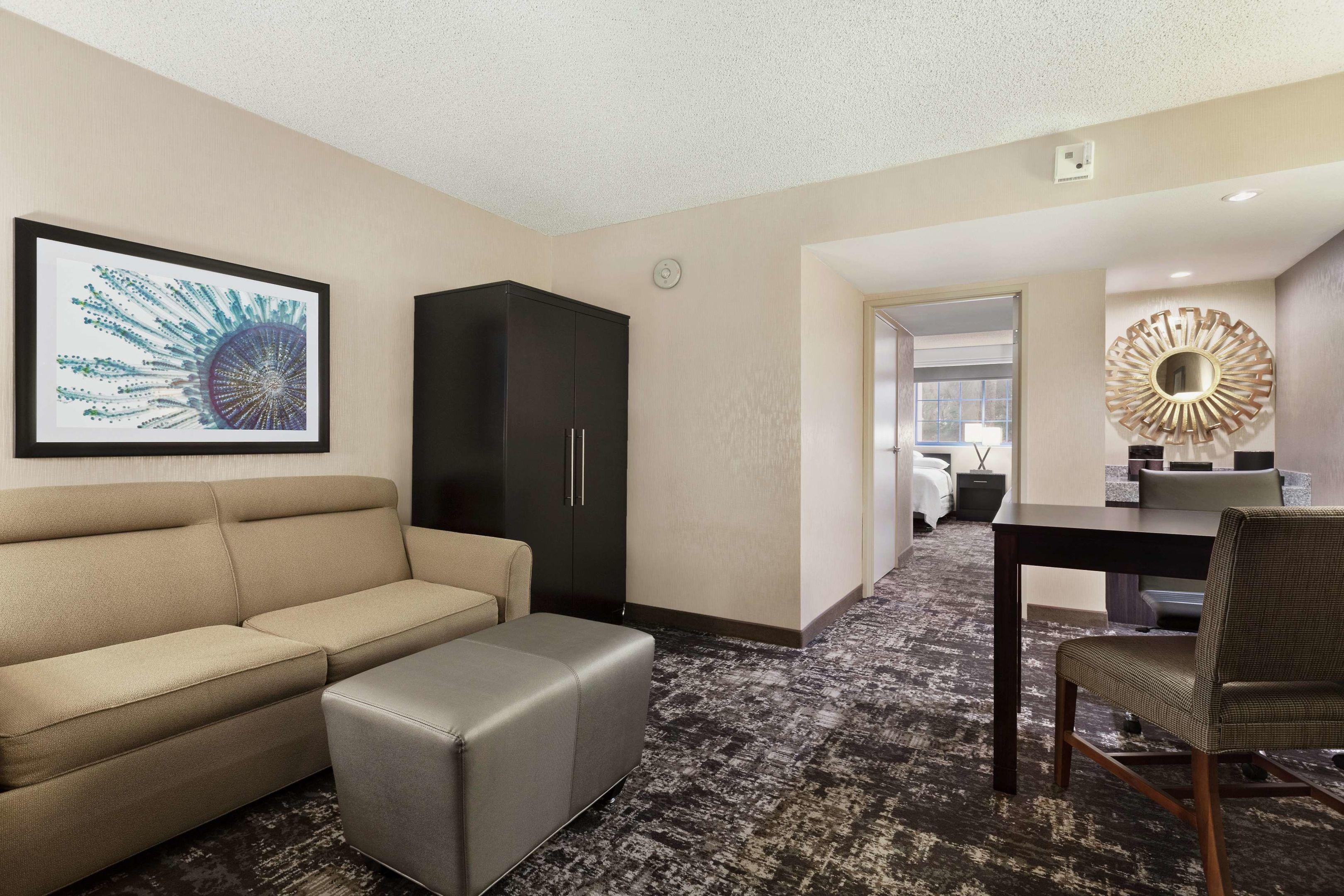 Embassy Suites Arcadia Pasadena — photo 3