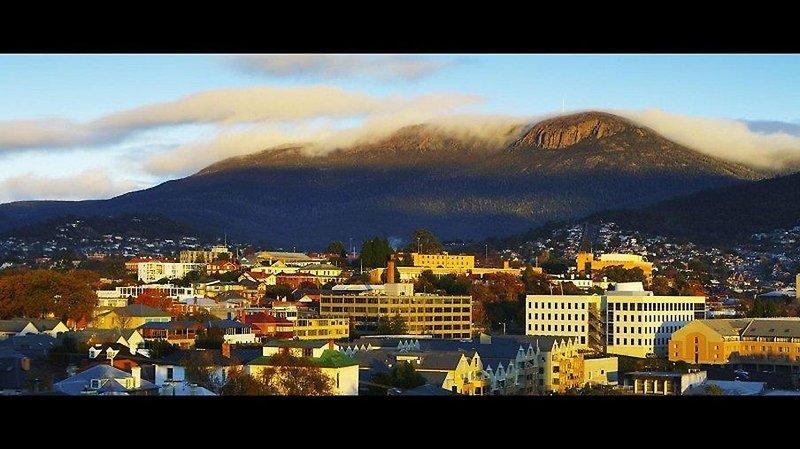 Lenna of Hobart — photo 3